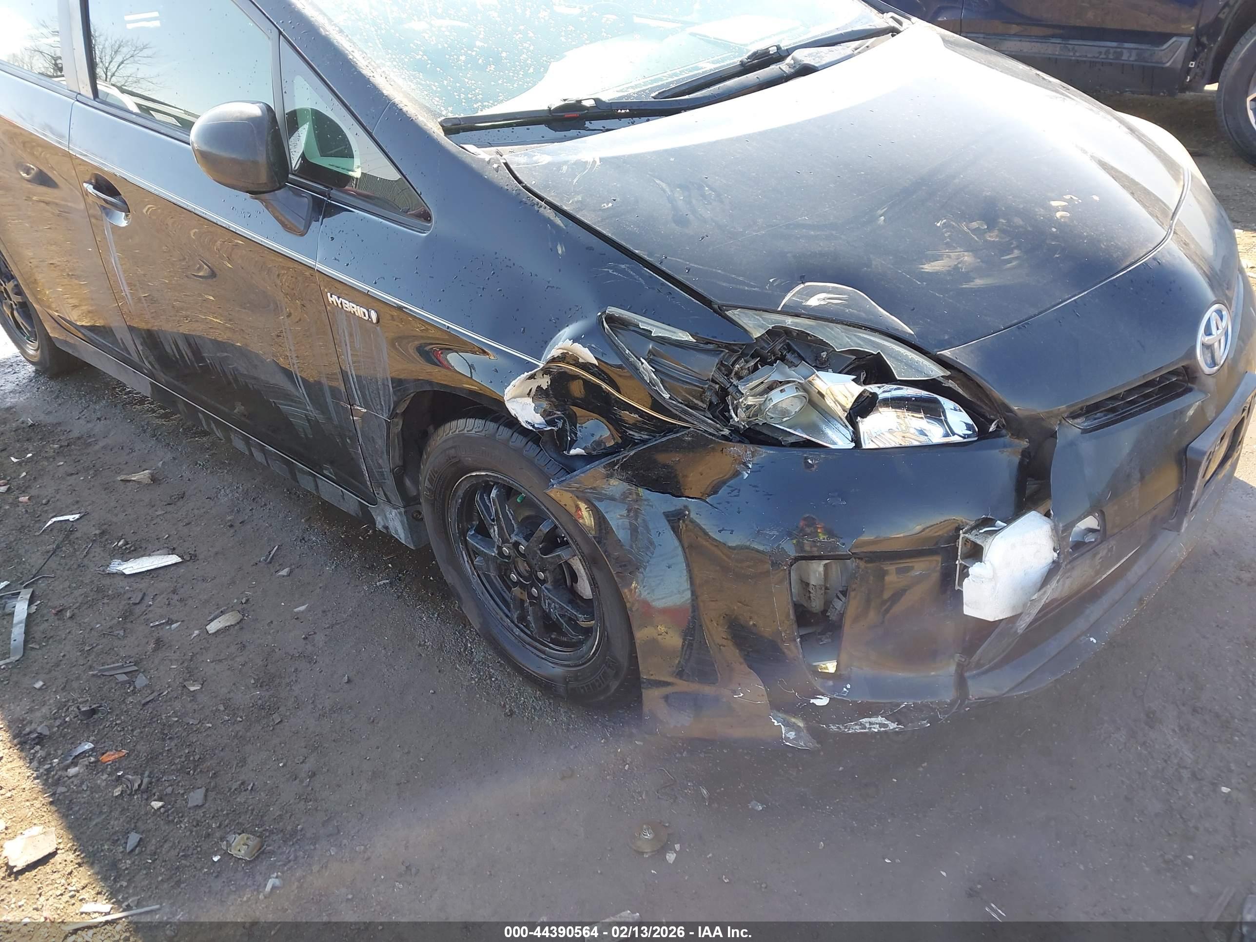 TOYOTA PRIUS image 6