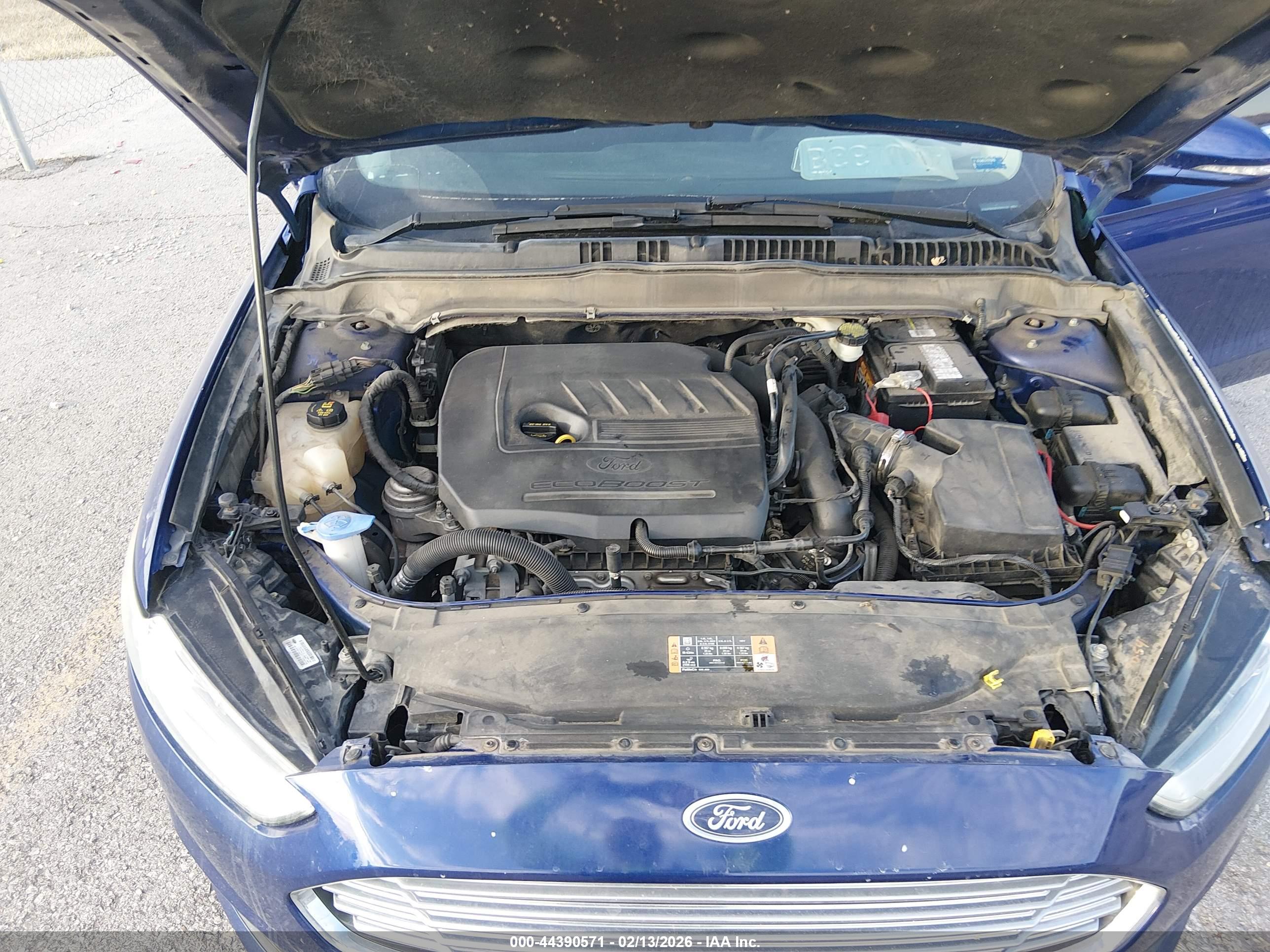 FORD FUSION image 10