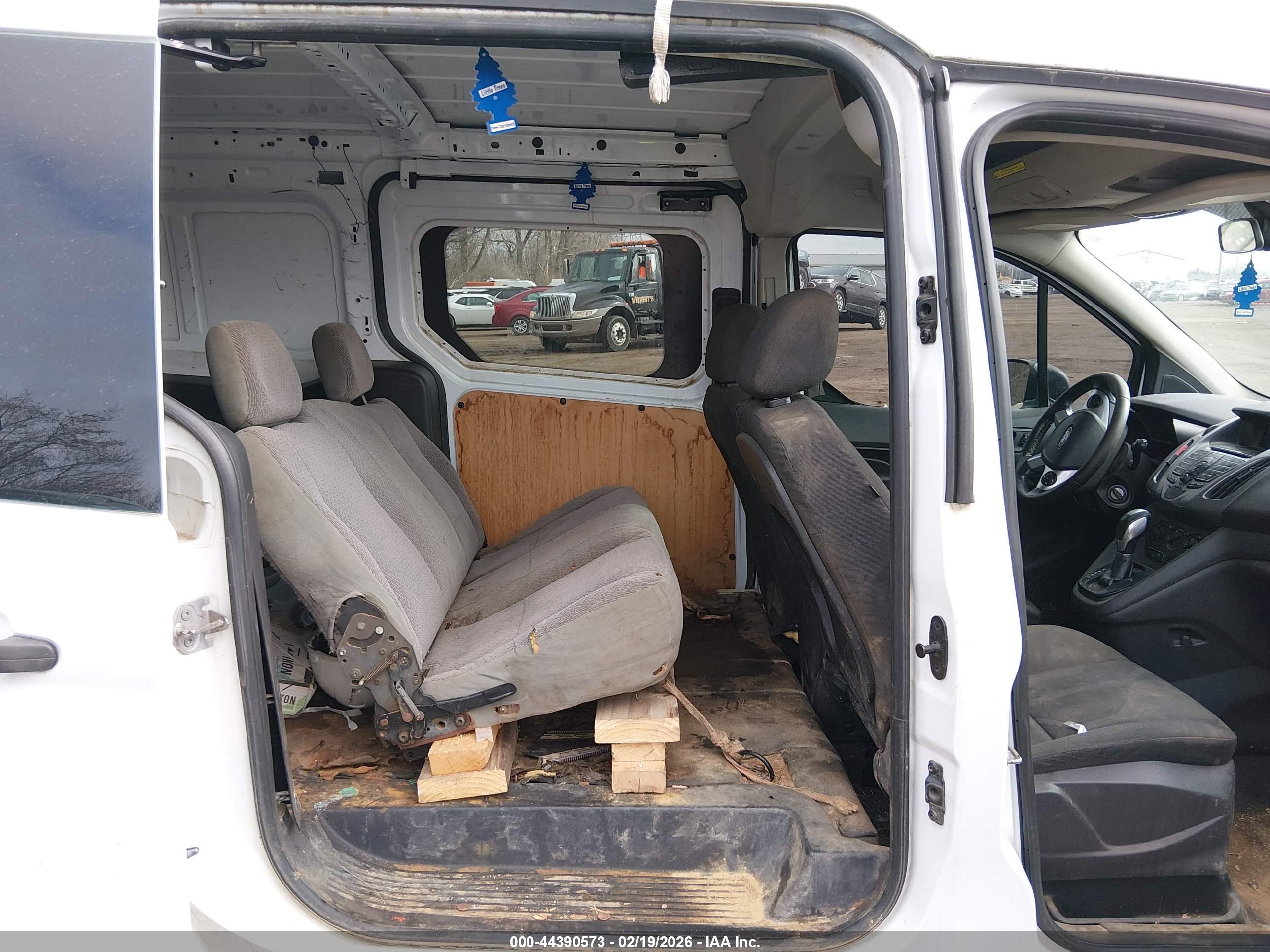 FORD TRANSIT image 8