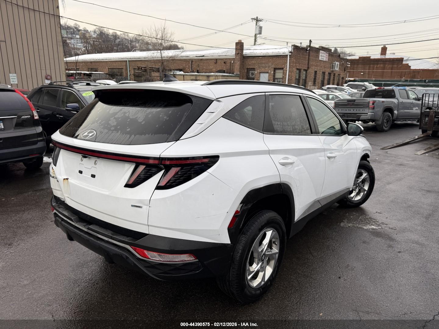 HYUNDAI TUCSON image 4