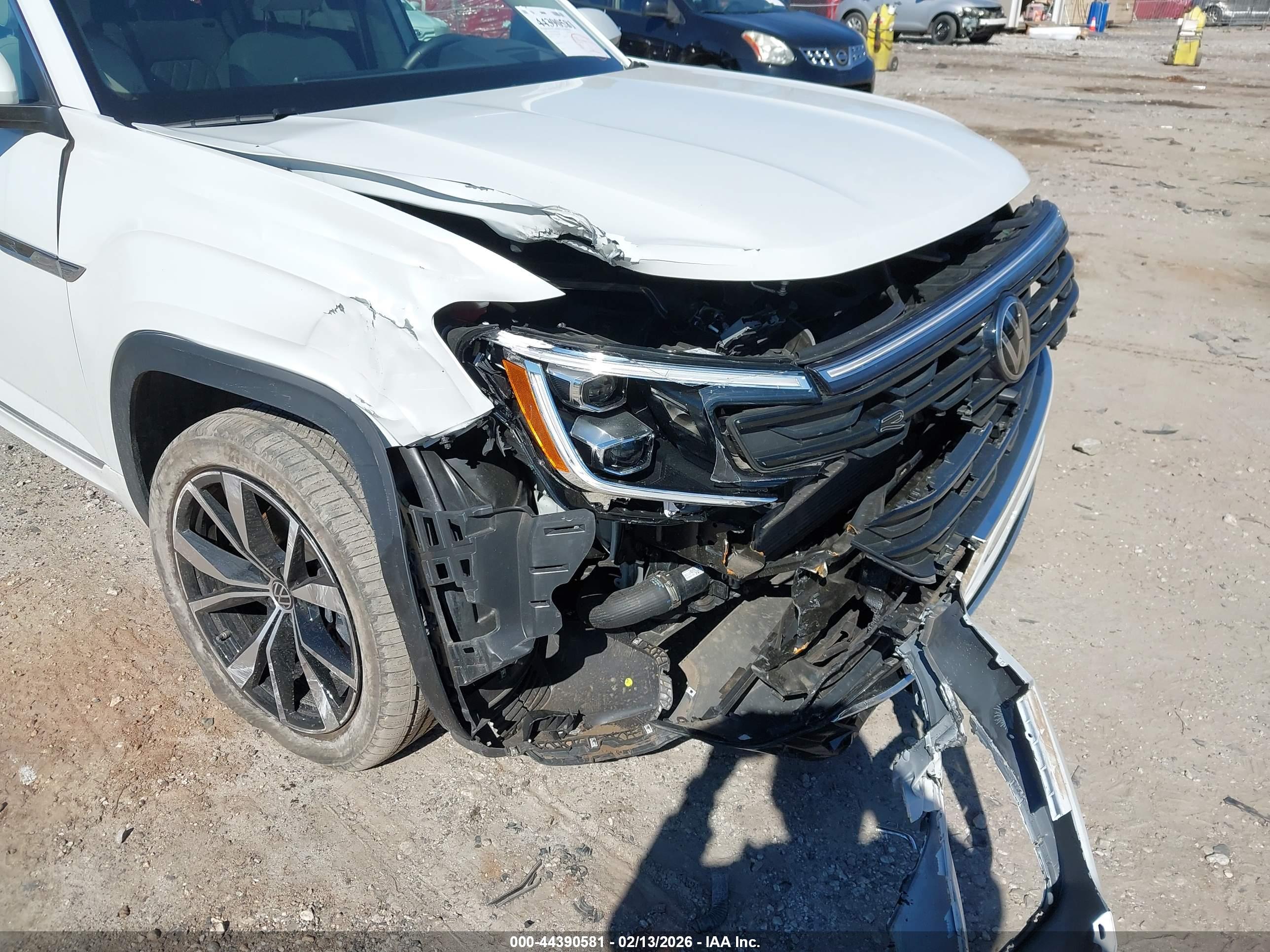 VOLKSWAGEN ATLAS image 6