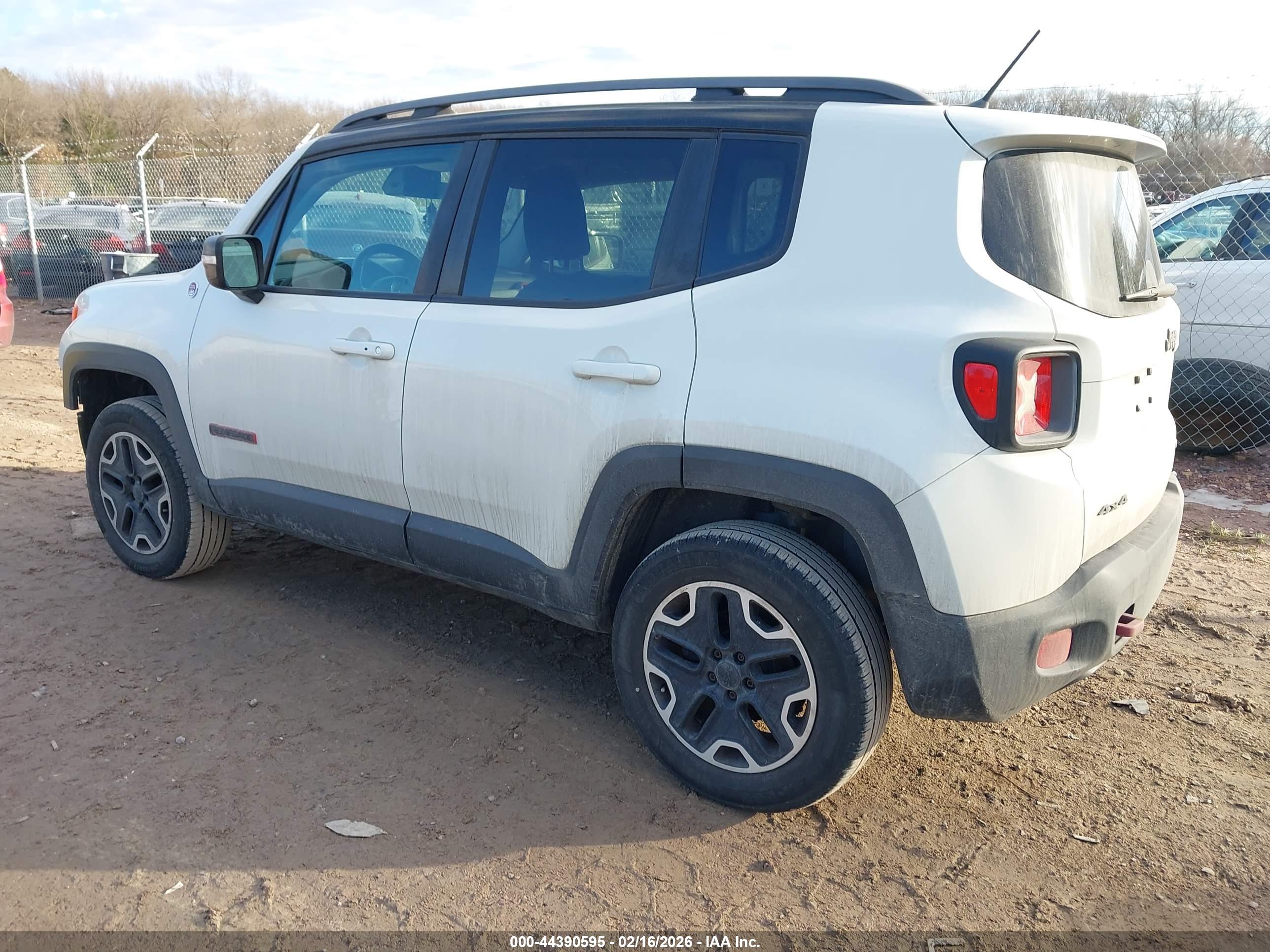 JEEP RENEGADE image 3
