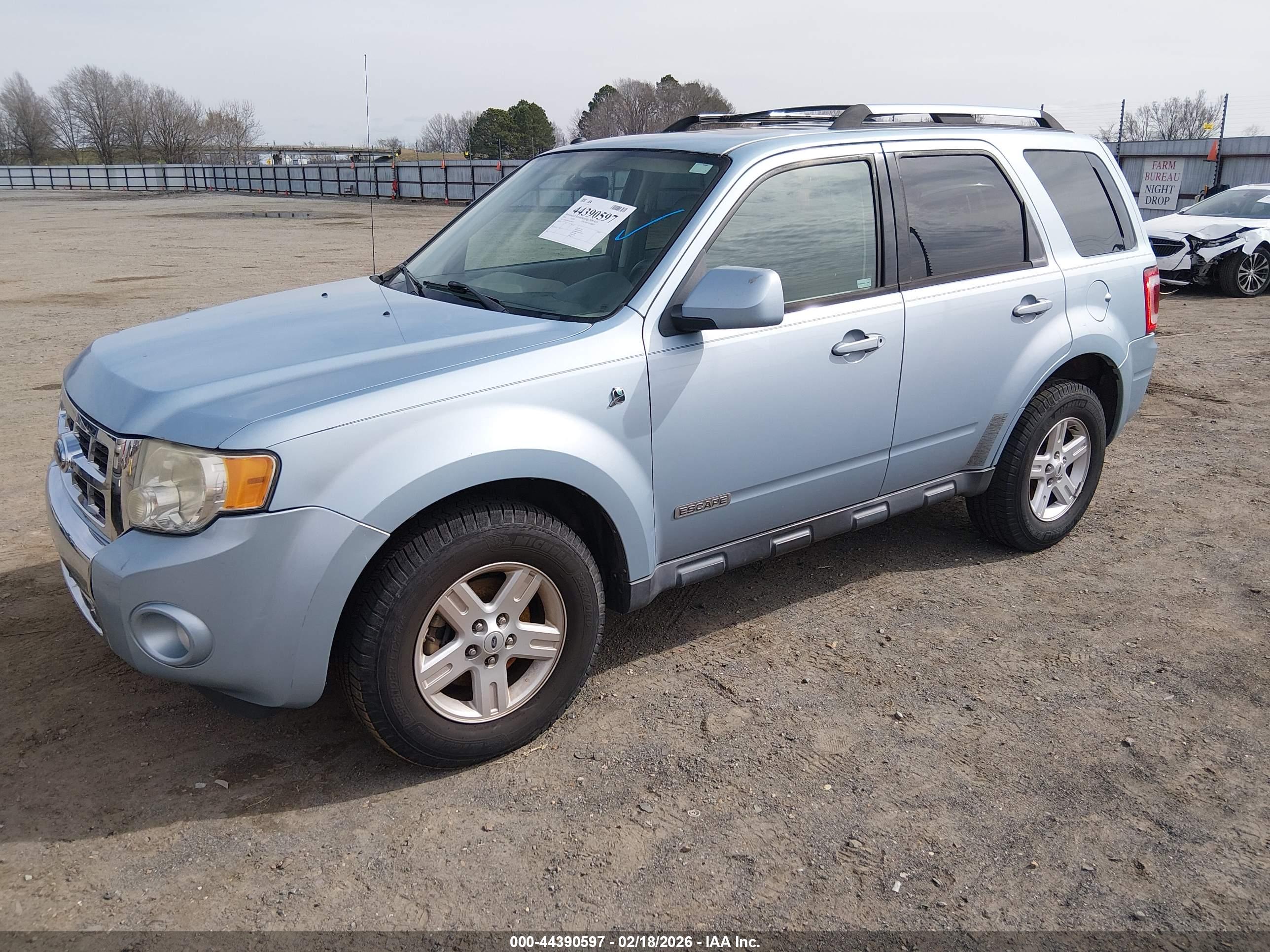 FORD ESCAPE image 2