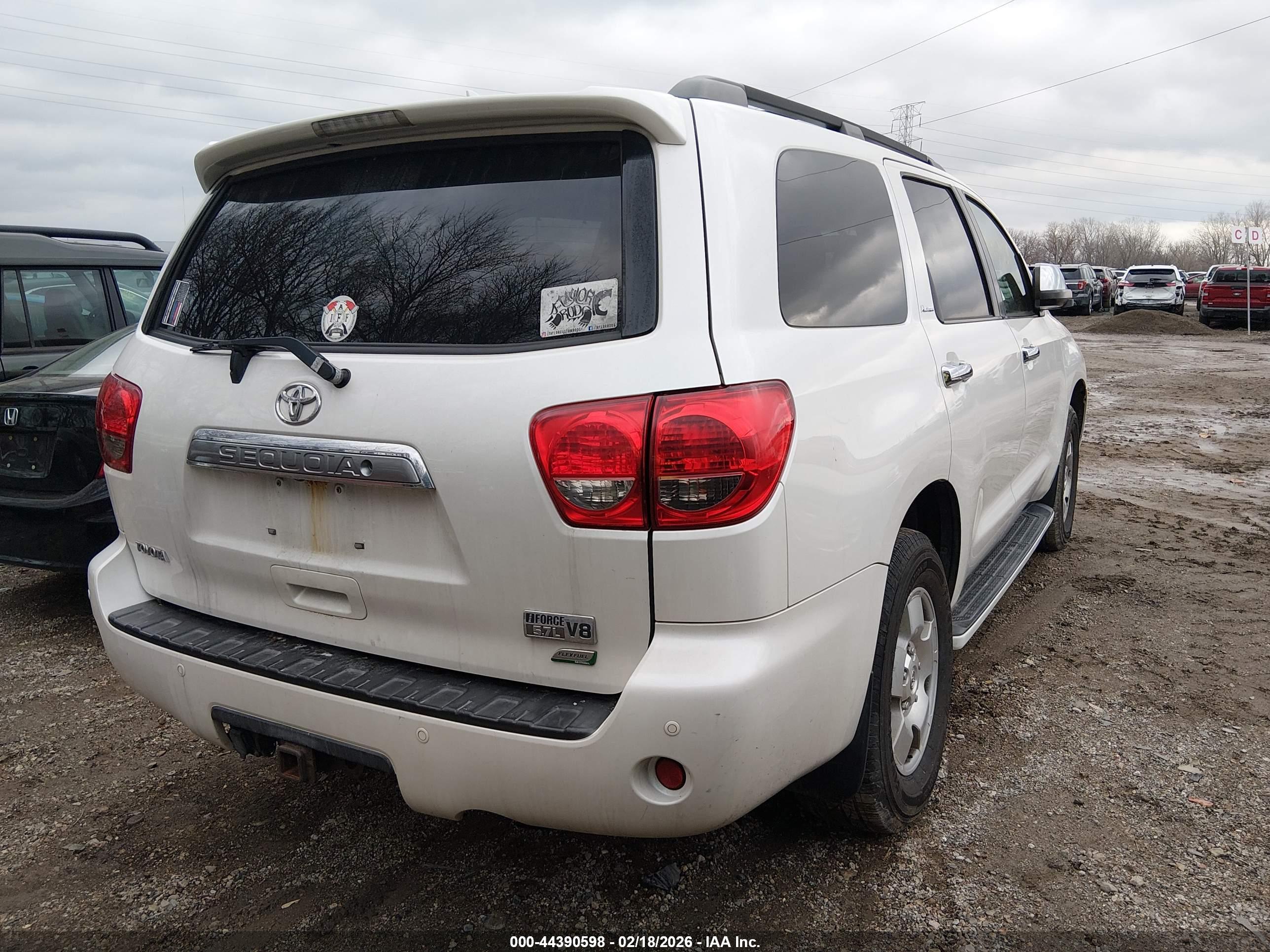 TOYOTA SEQUOIA image 4