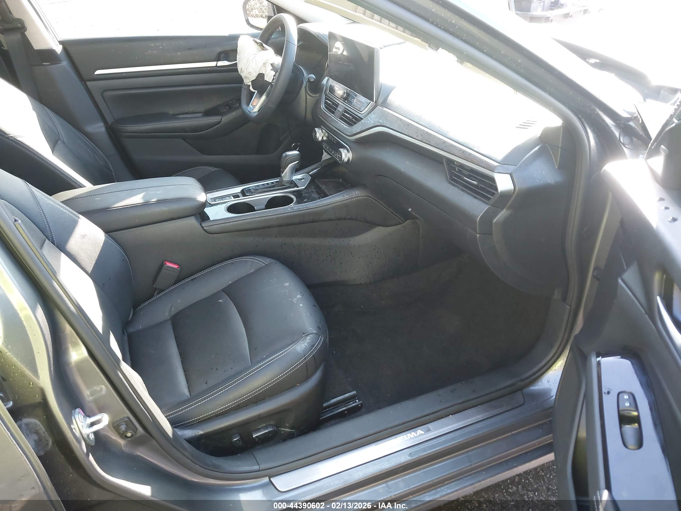 NISSAN ALTIMA image 5