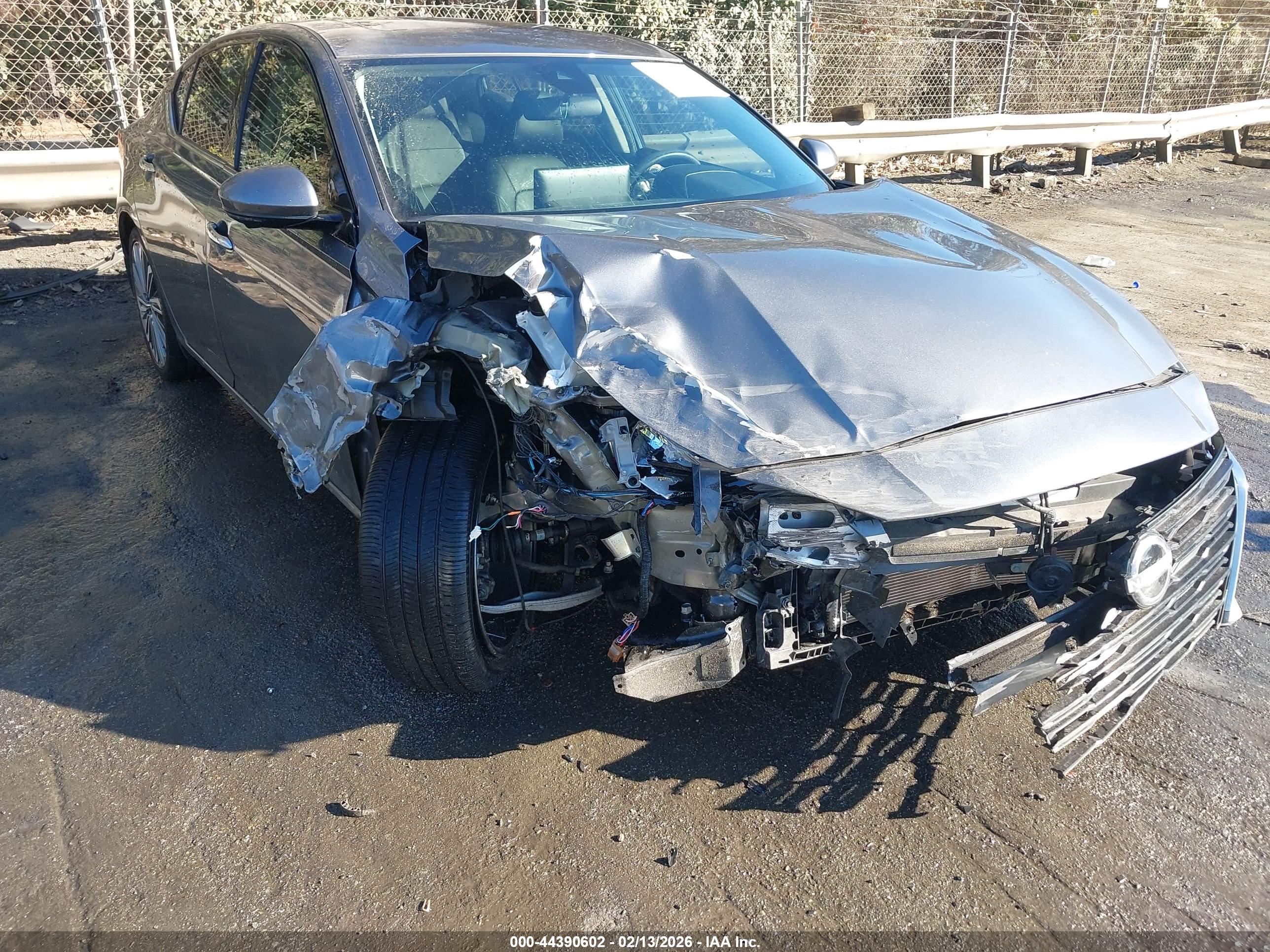 NISSAN ALTIMA image 6