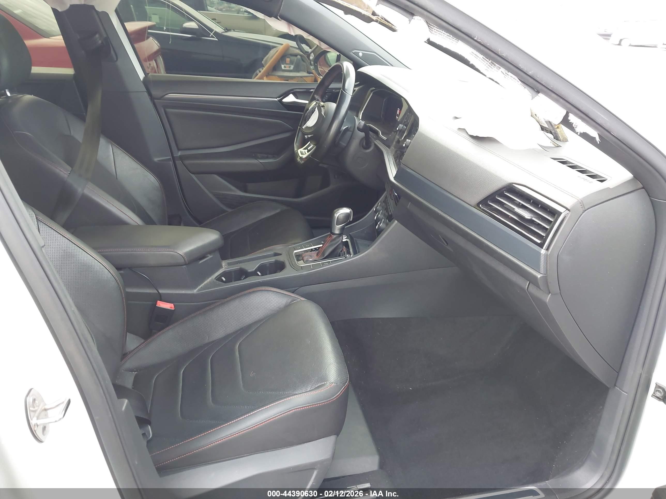 VOLKSWAGEN JETTA image 5
