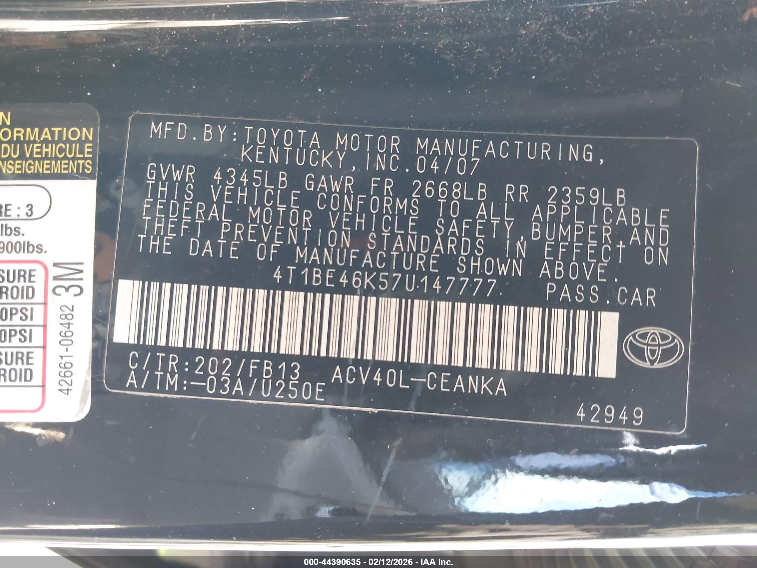 TOYOTA CAMRY image 9