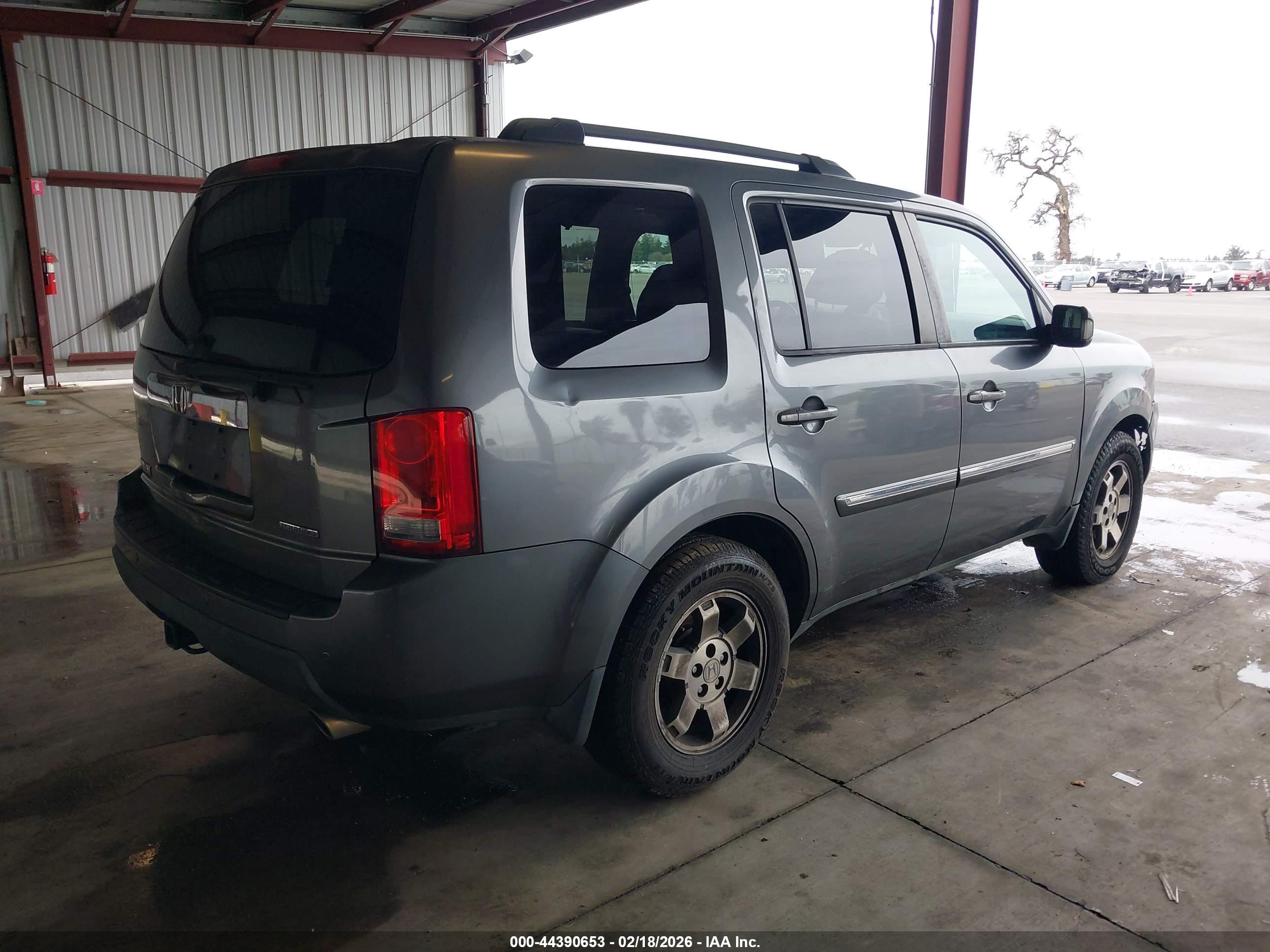 HONDA PILOT image 4