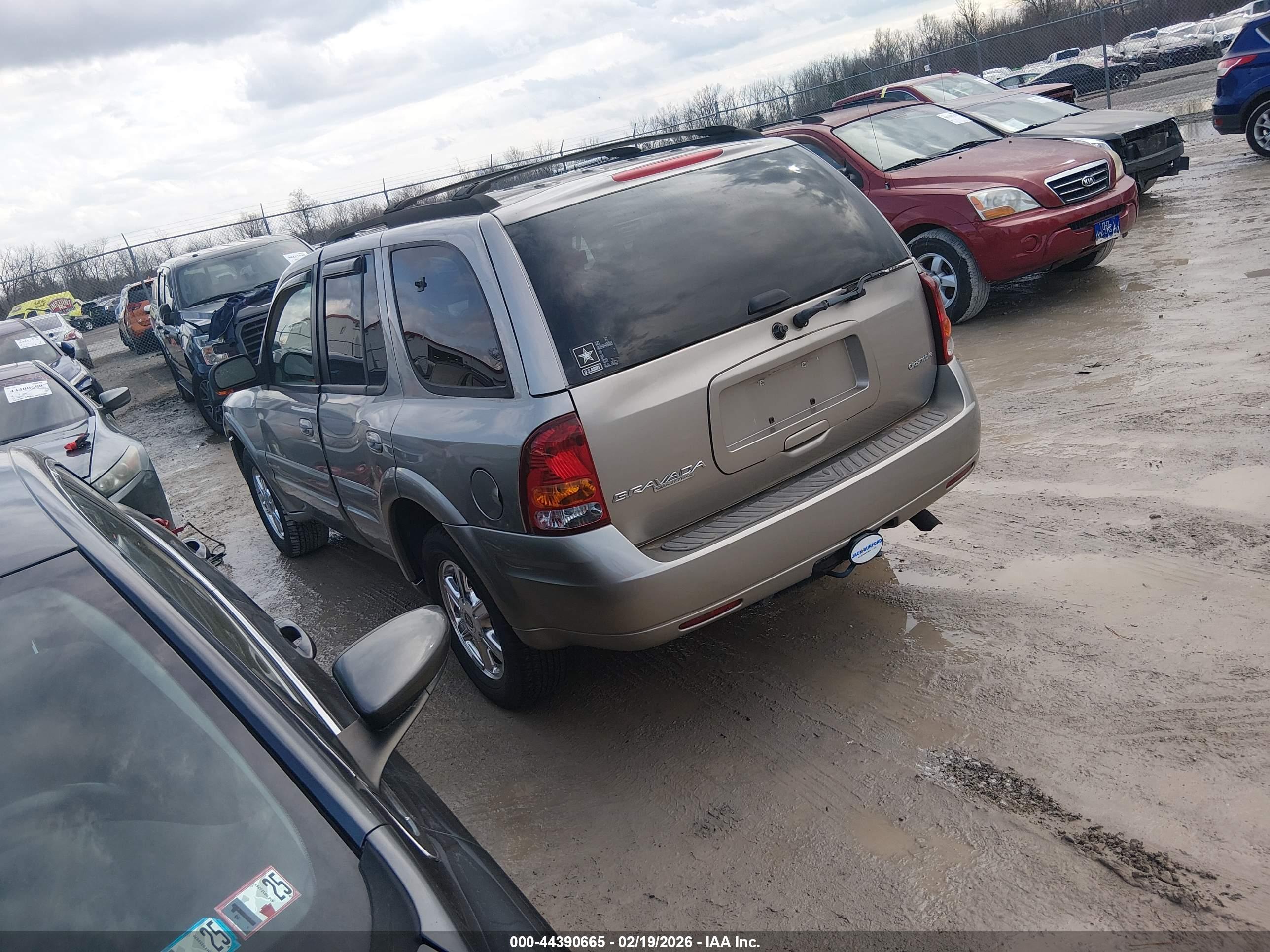 OLDSMOBILE BRAVADA image 3