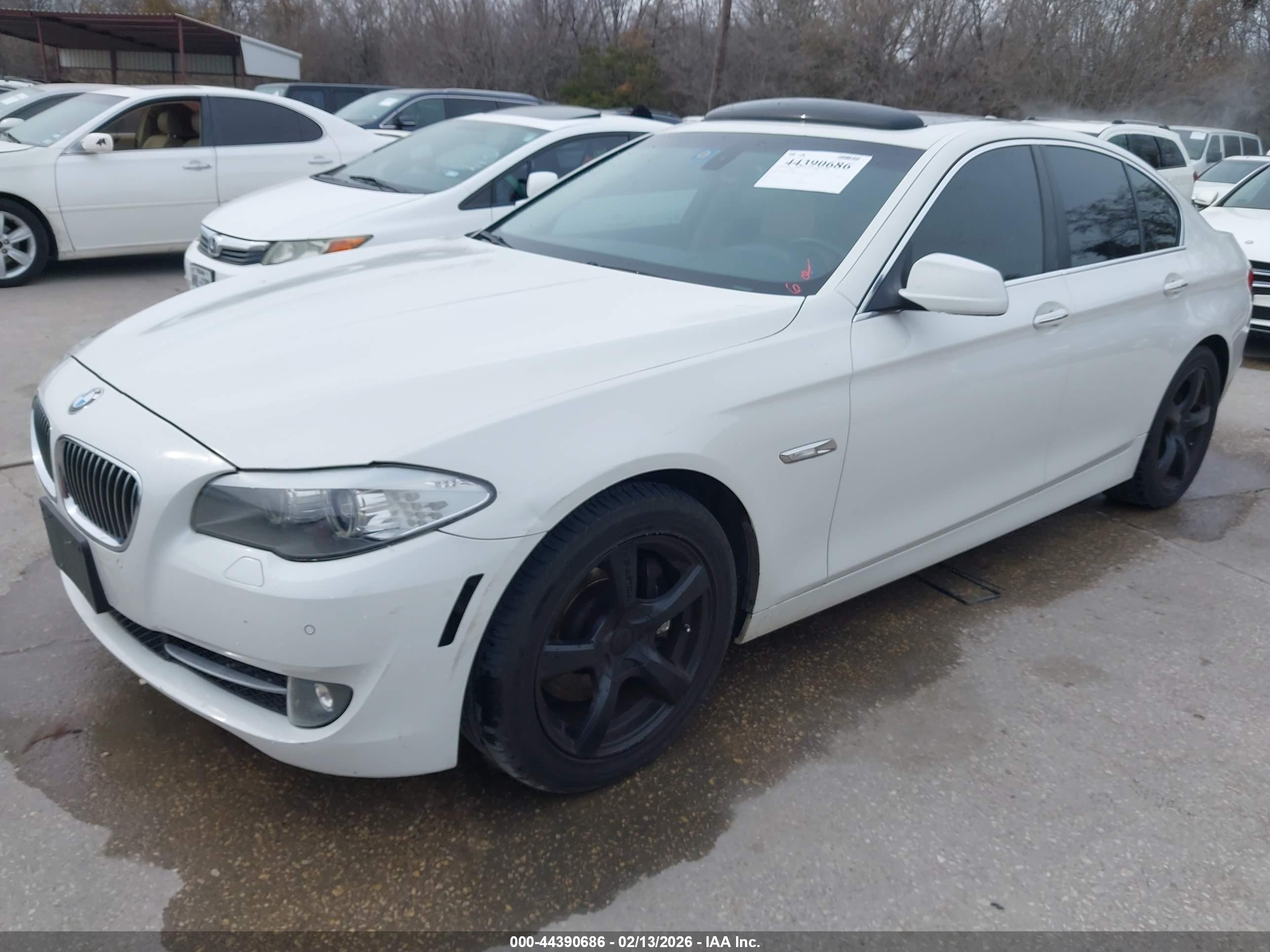 BMW 535I image 2