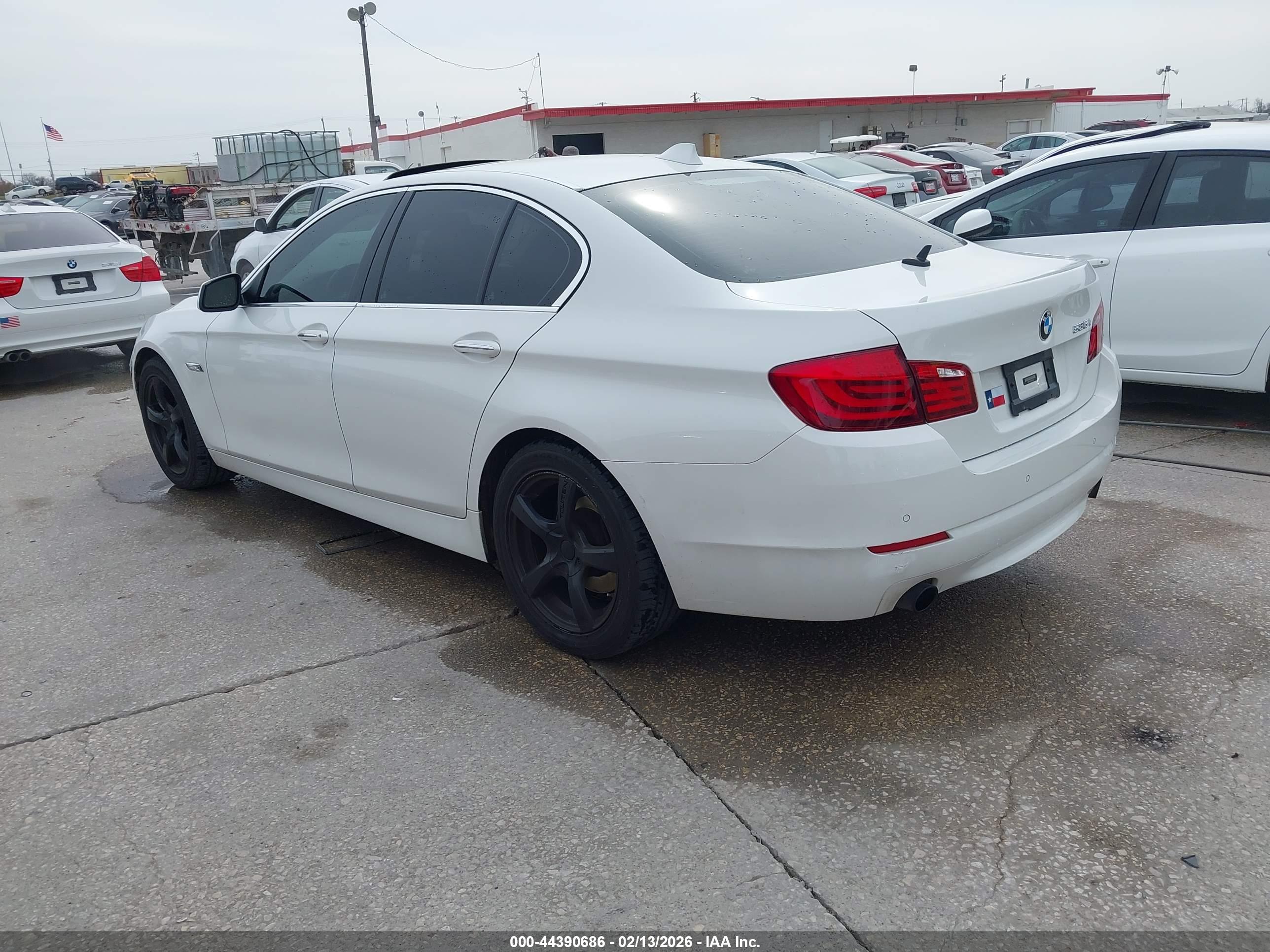 BMW 535I image 3