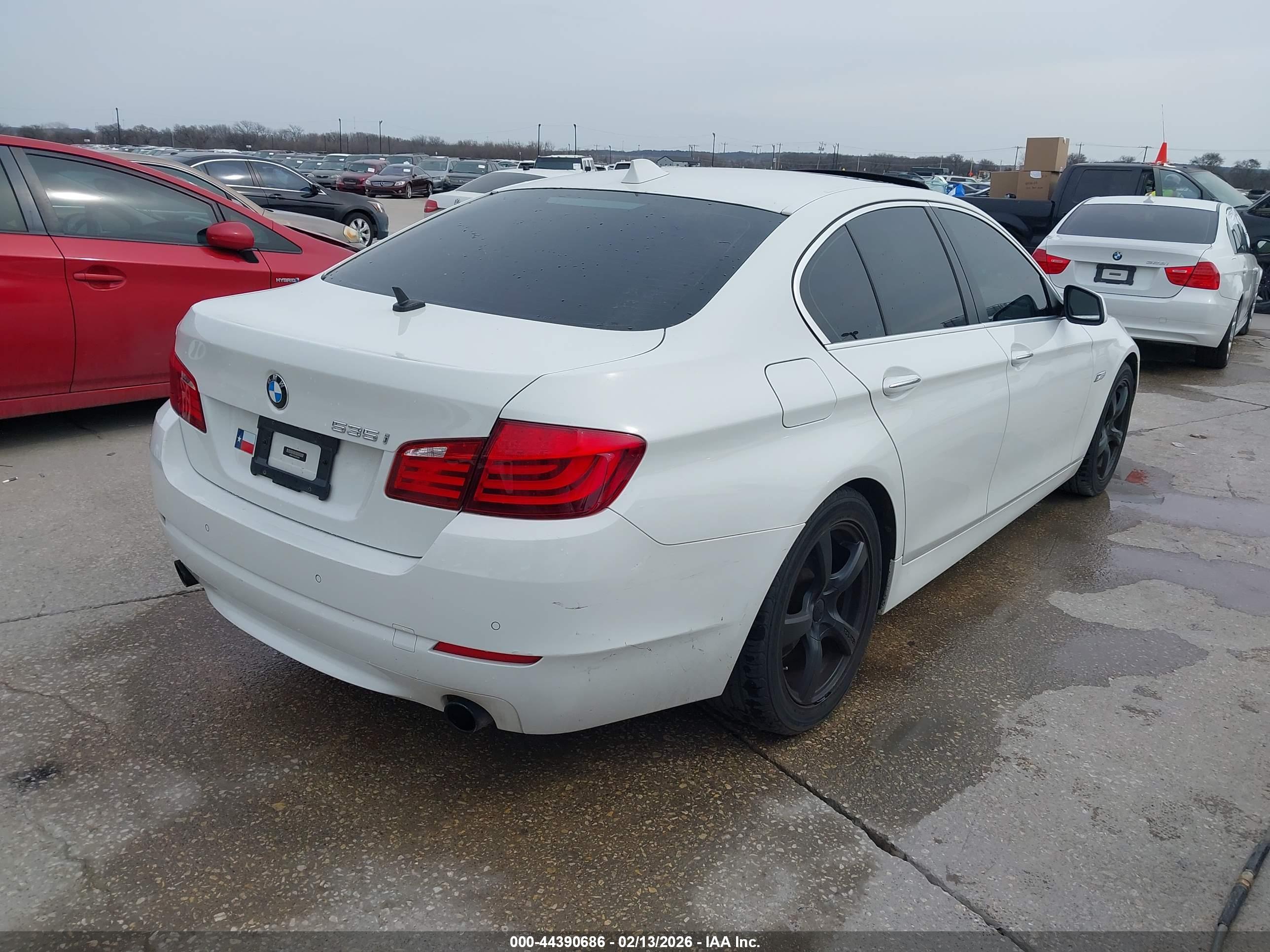 BMW 535I image 4