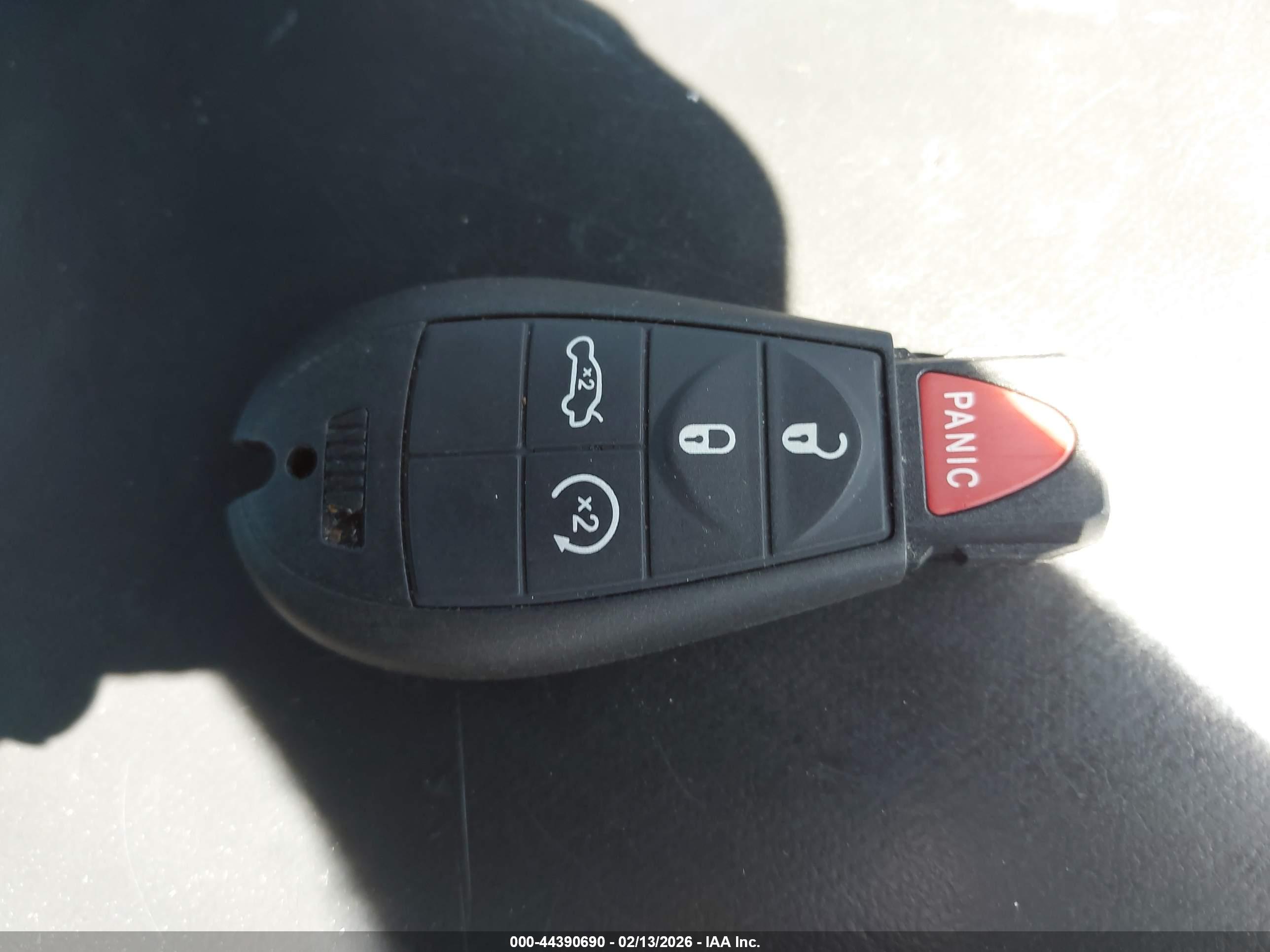 DODGE CHALLENGER image 11