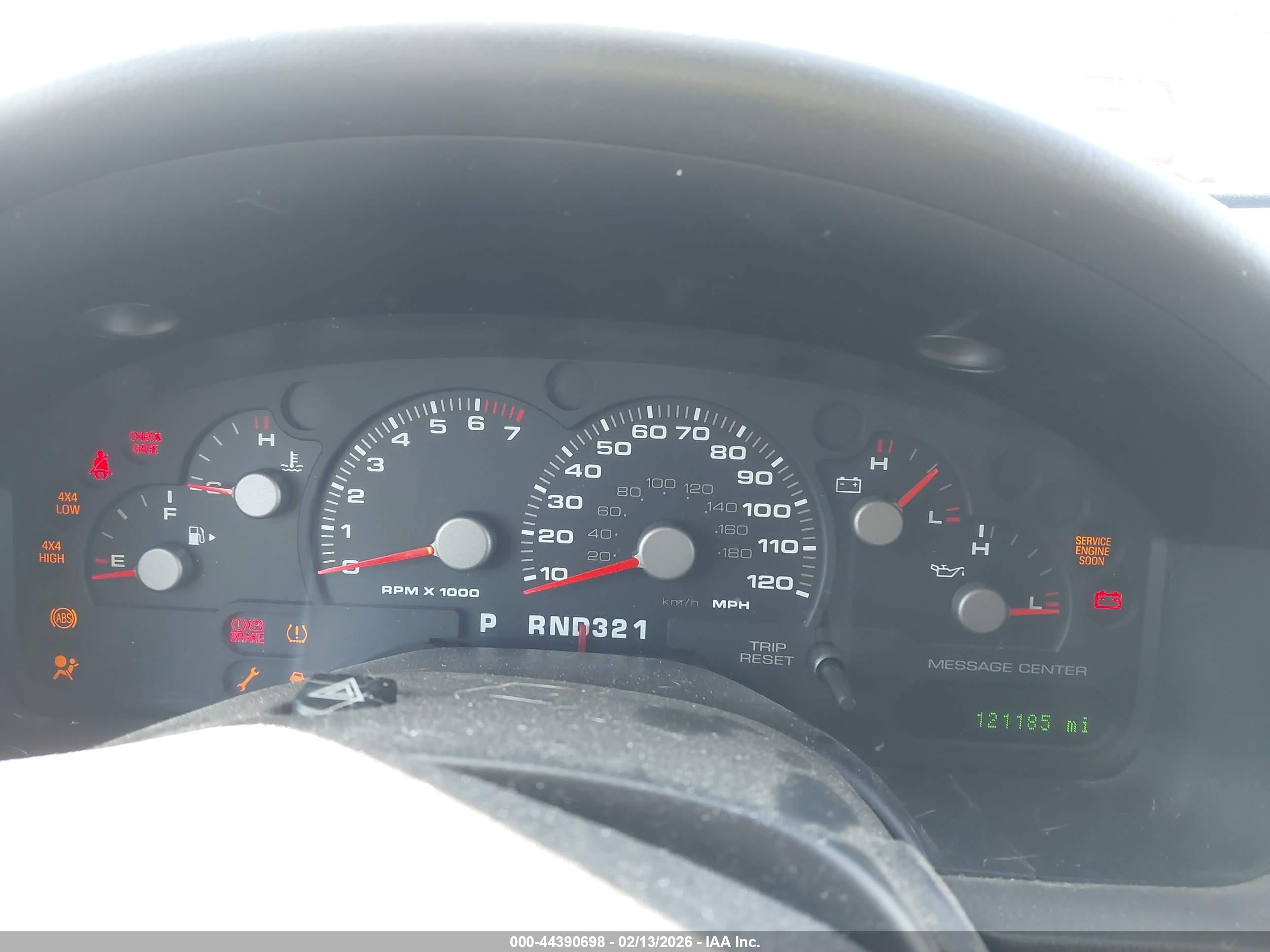 FORD EXPLORER image 7