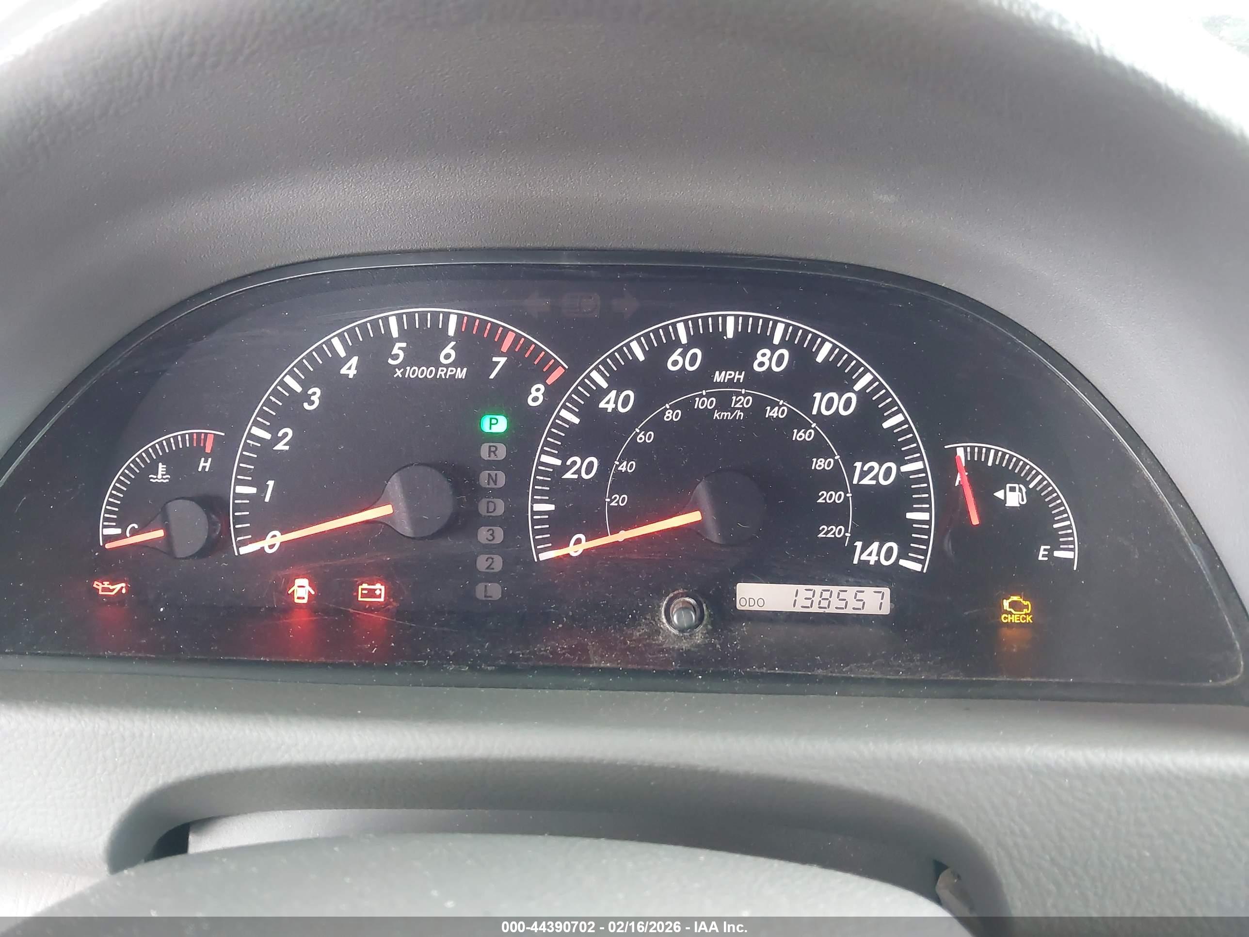 TOYOTA CAMRY image 7