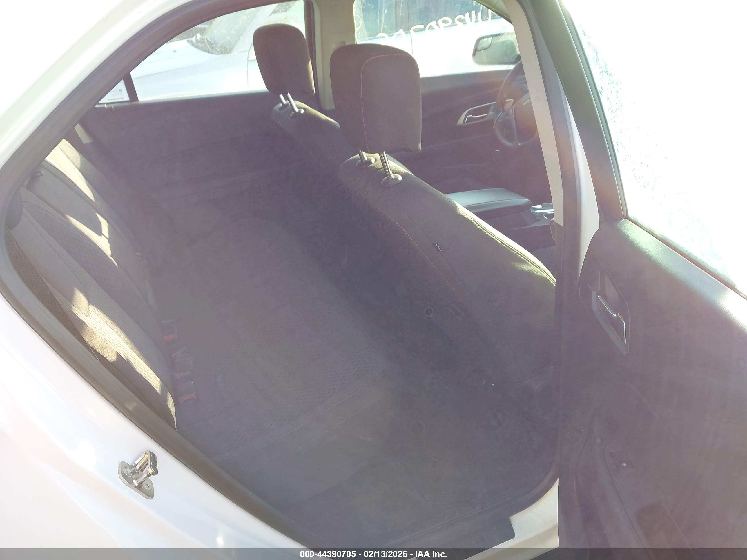 CHEVROLET EQUINOX image 8