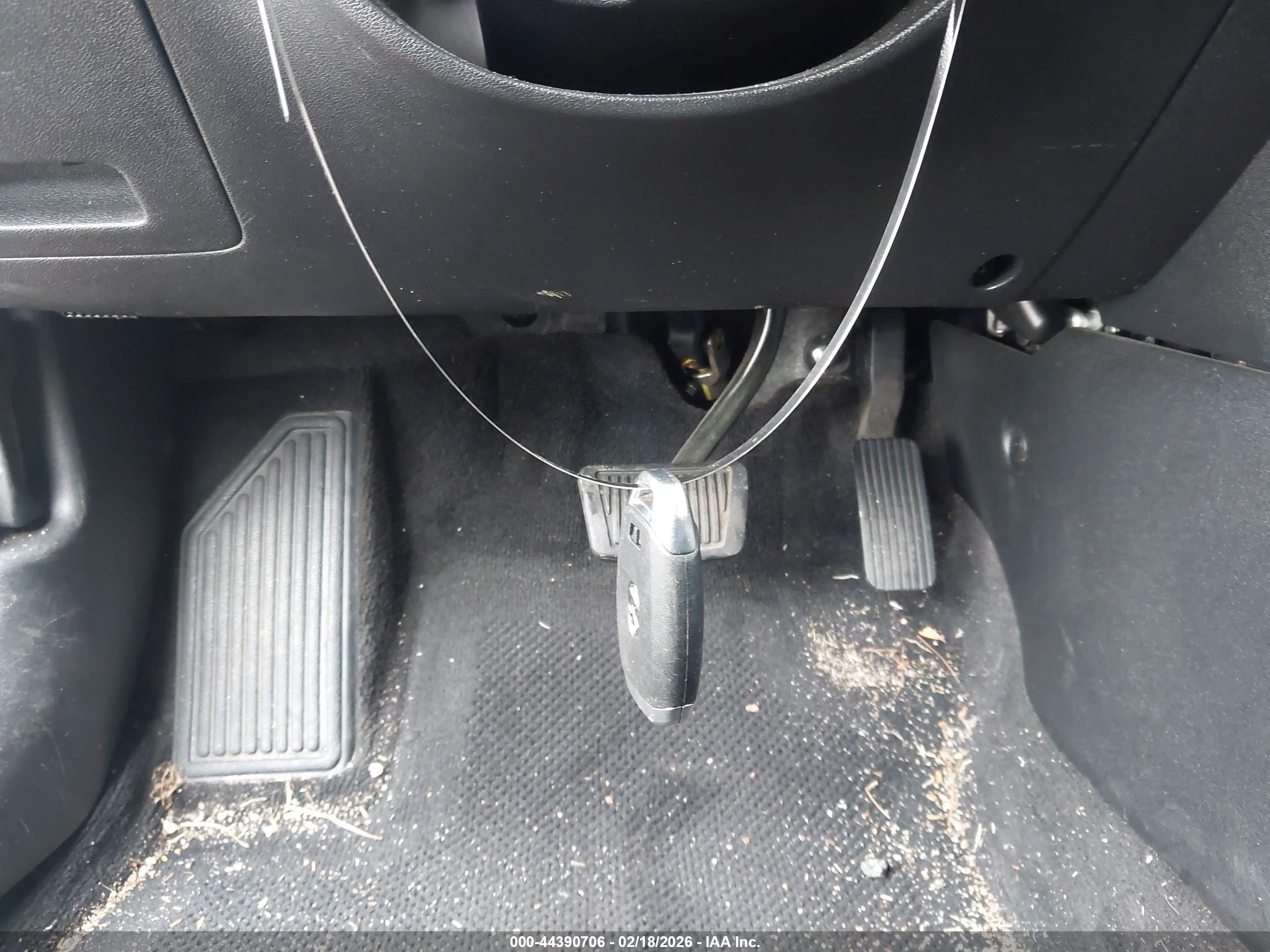 HYUNDAI ELANTRA image 11
