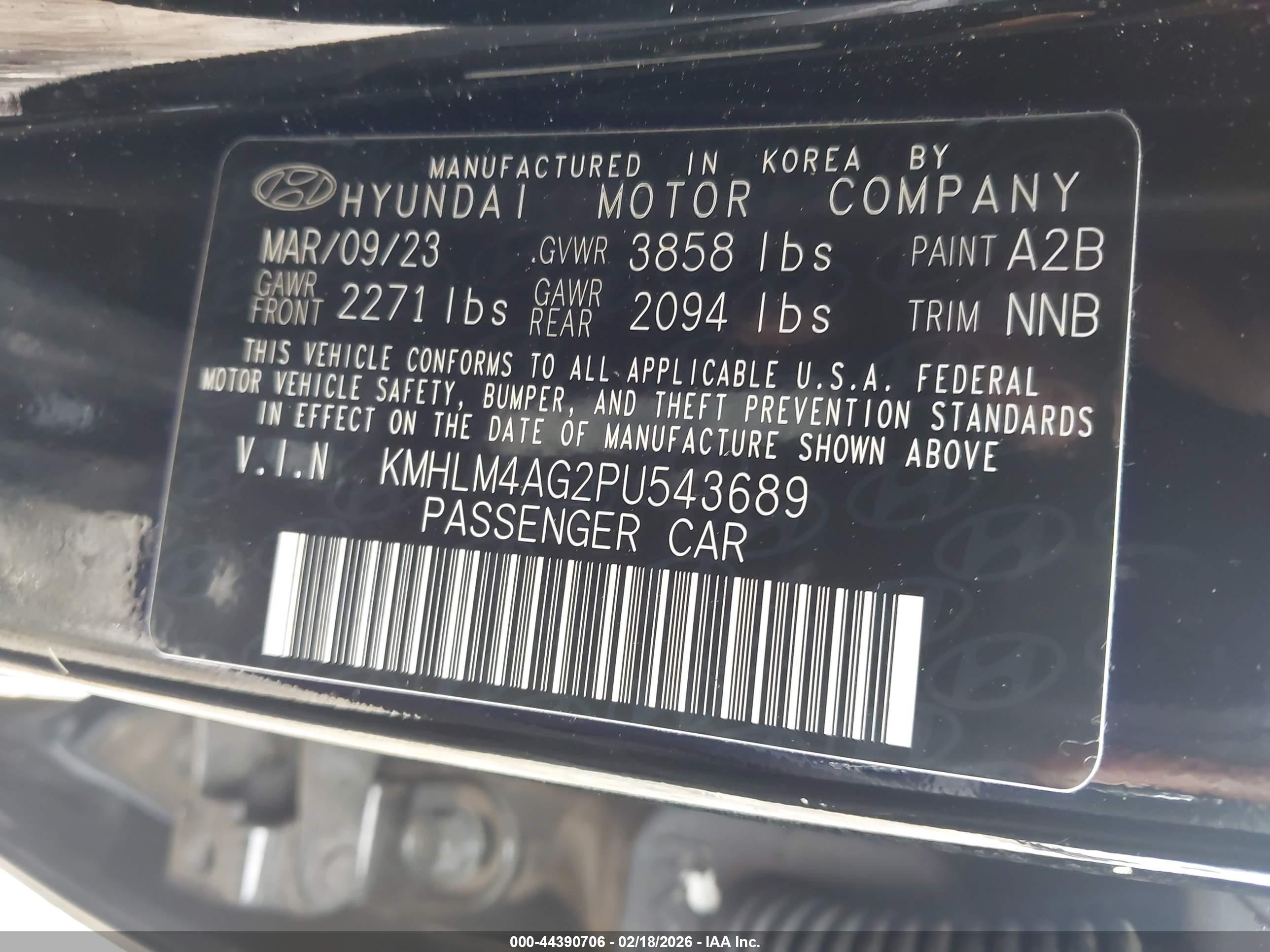 HYUNDAI ELANTRA image 9