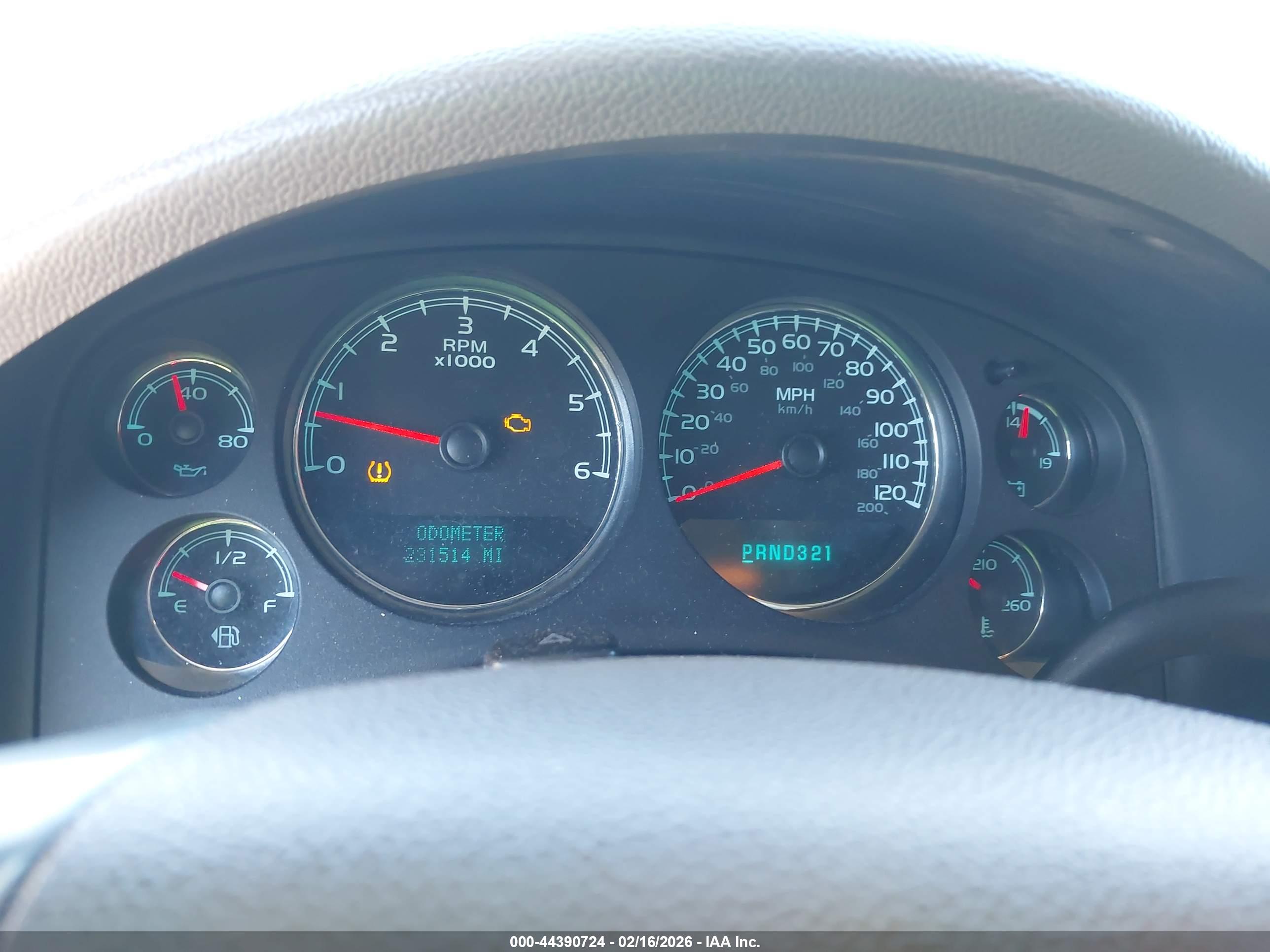 GMC YUKON image 7