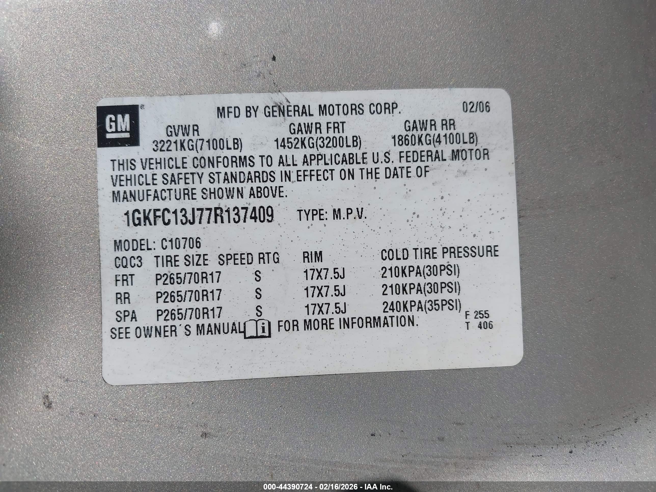 GMC YUKON image 9