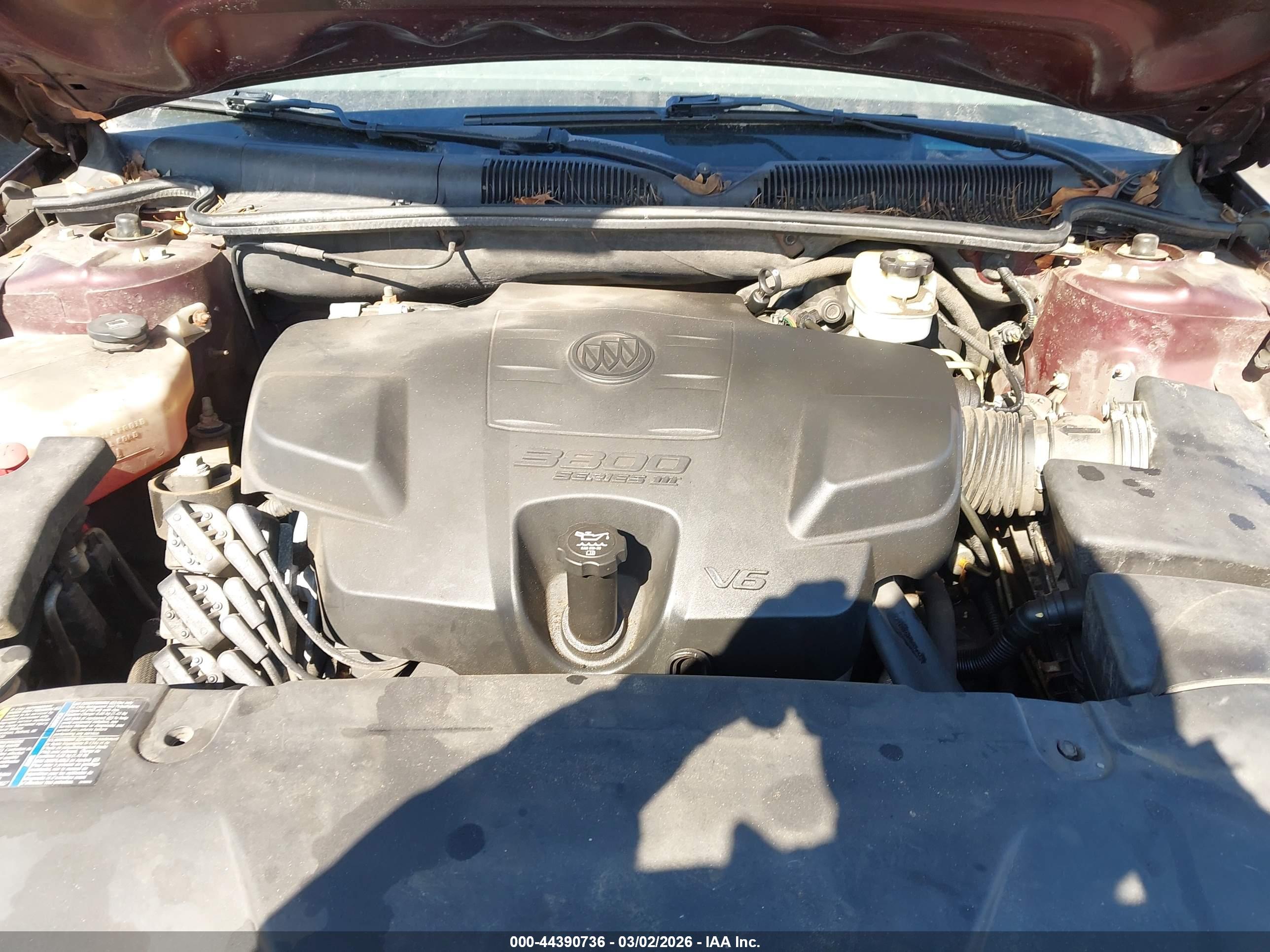 BUICK LUCERNE image 10
