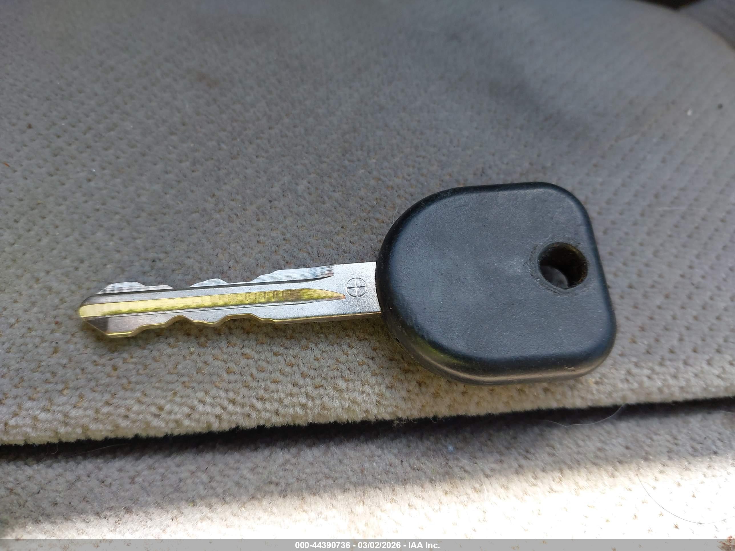 BUICK LUCERNE image 11