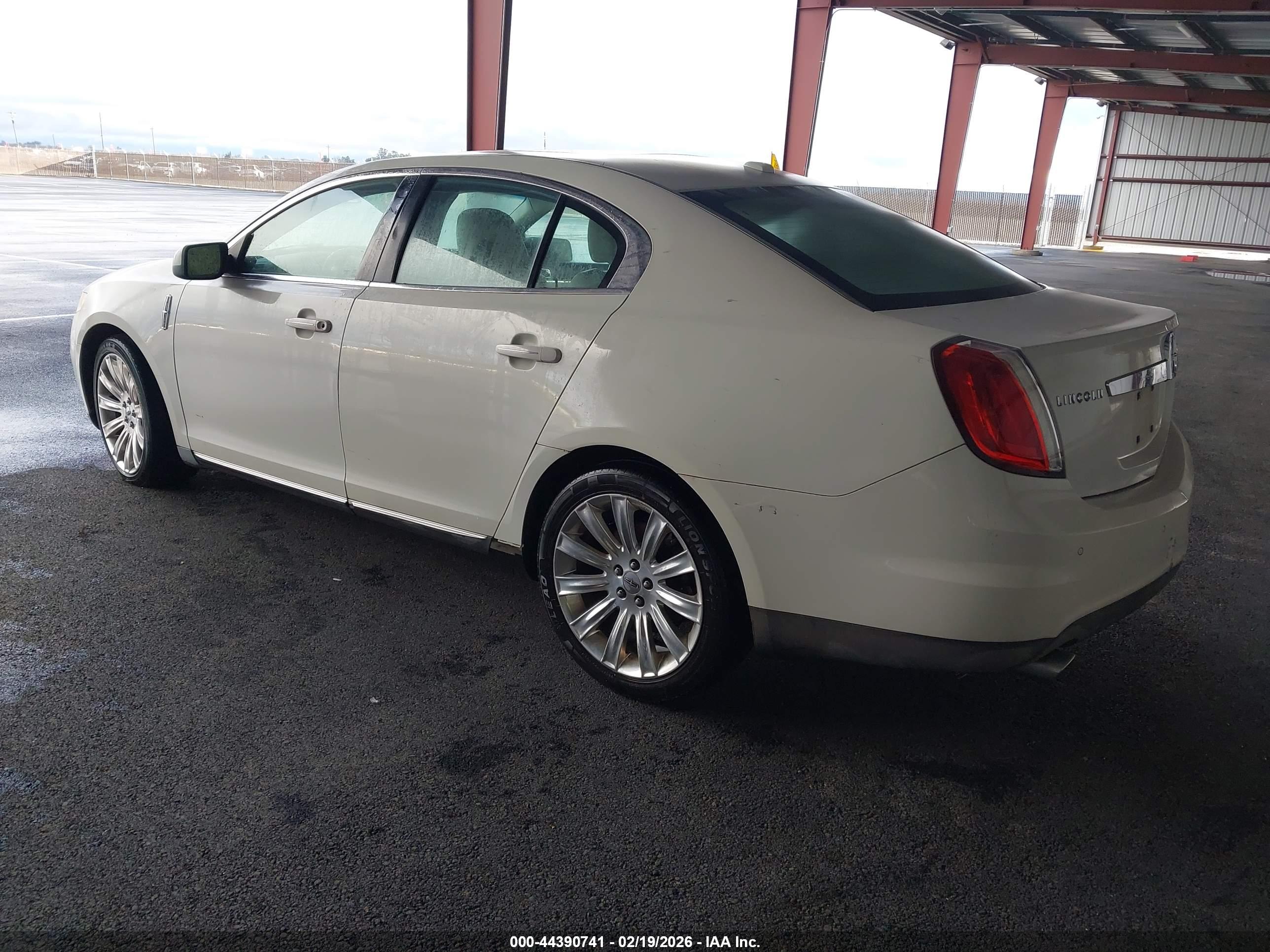 LINCOLN MKS image 3