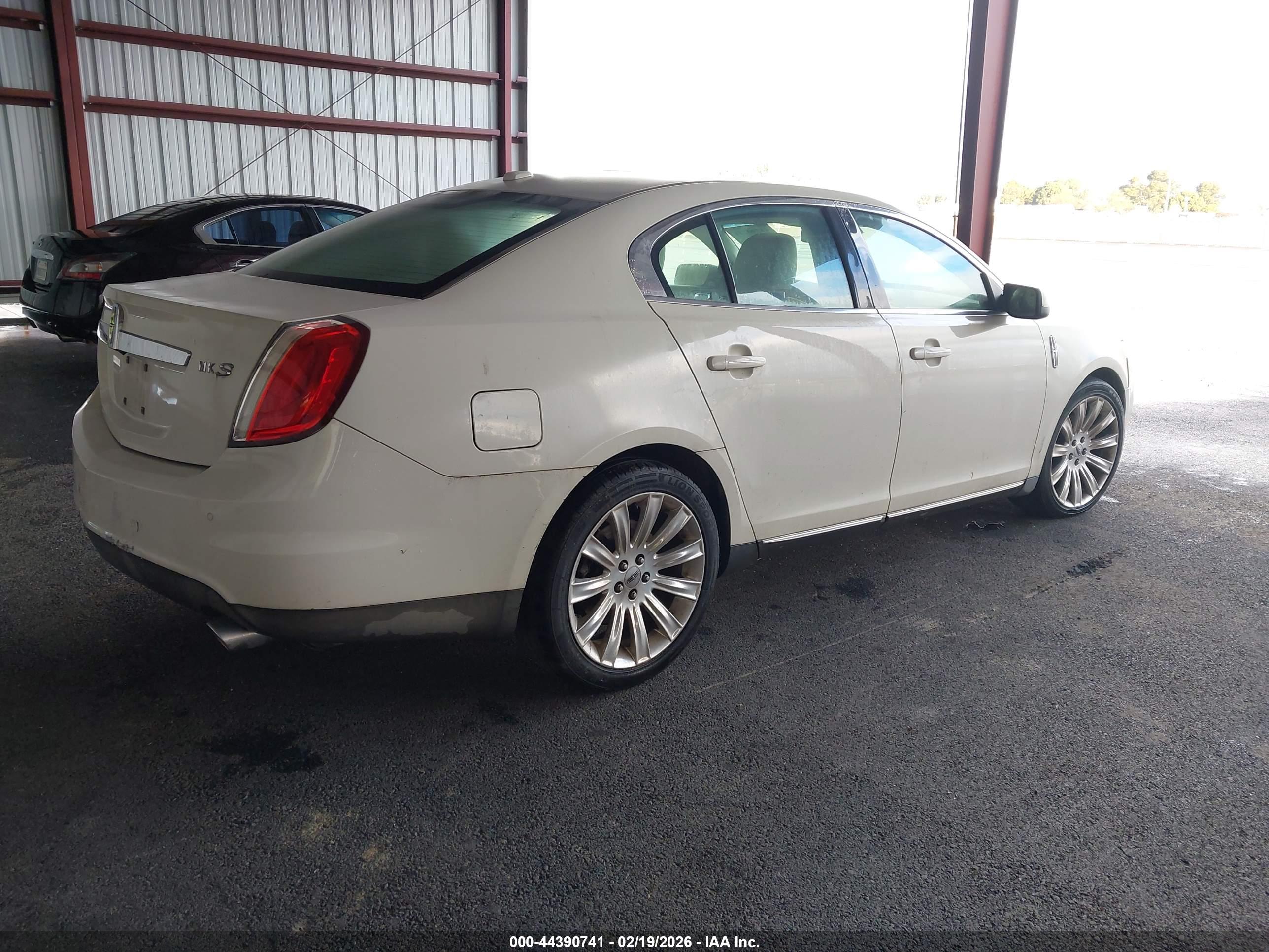 LINCOLN MKS image 4