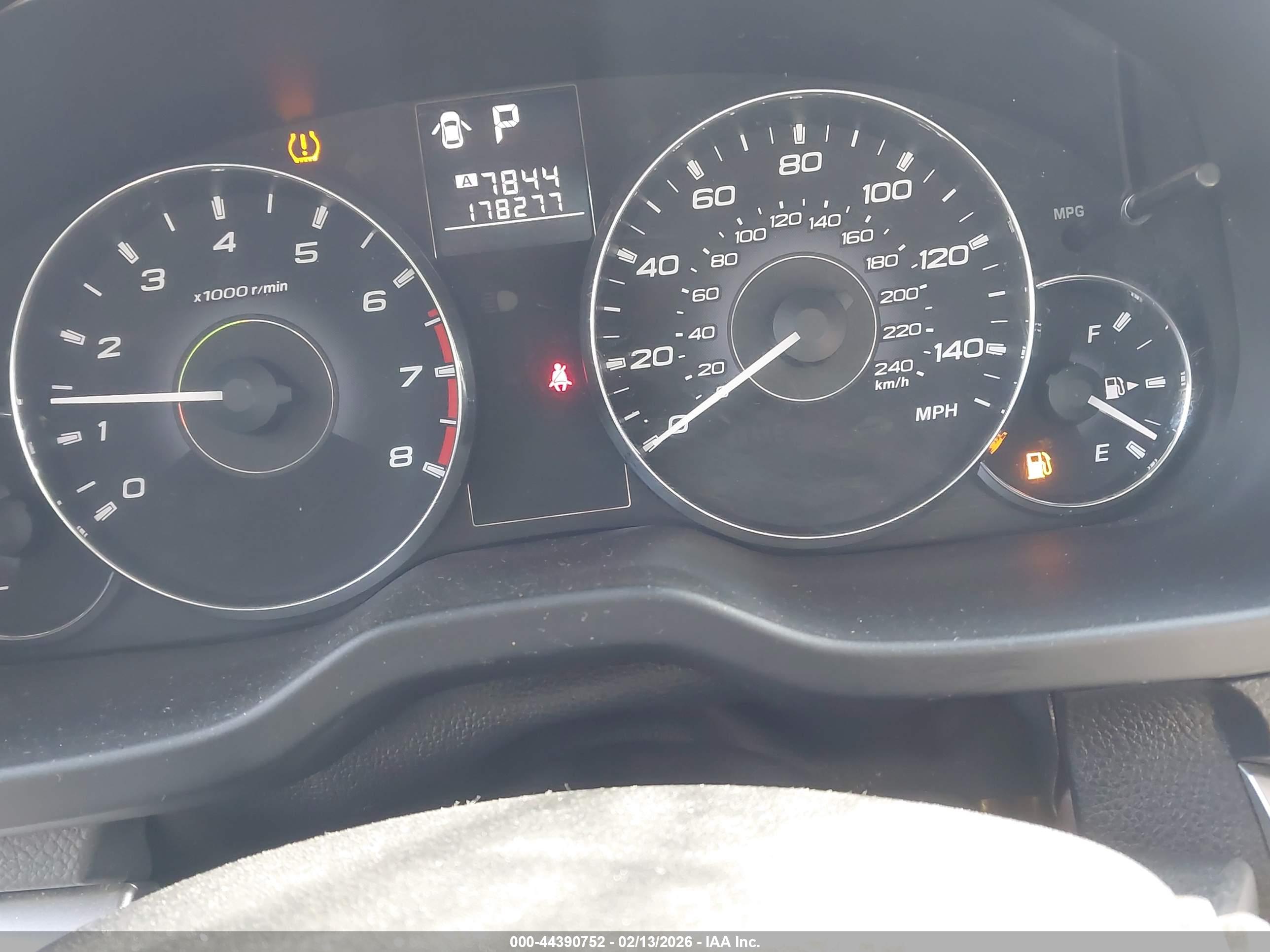 SUBARU LEGACY image 7