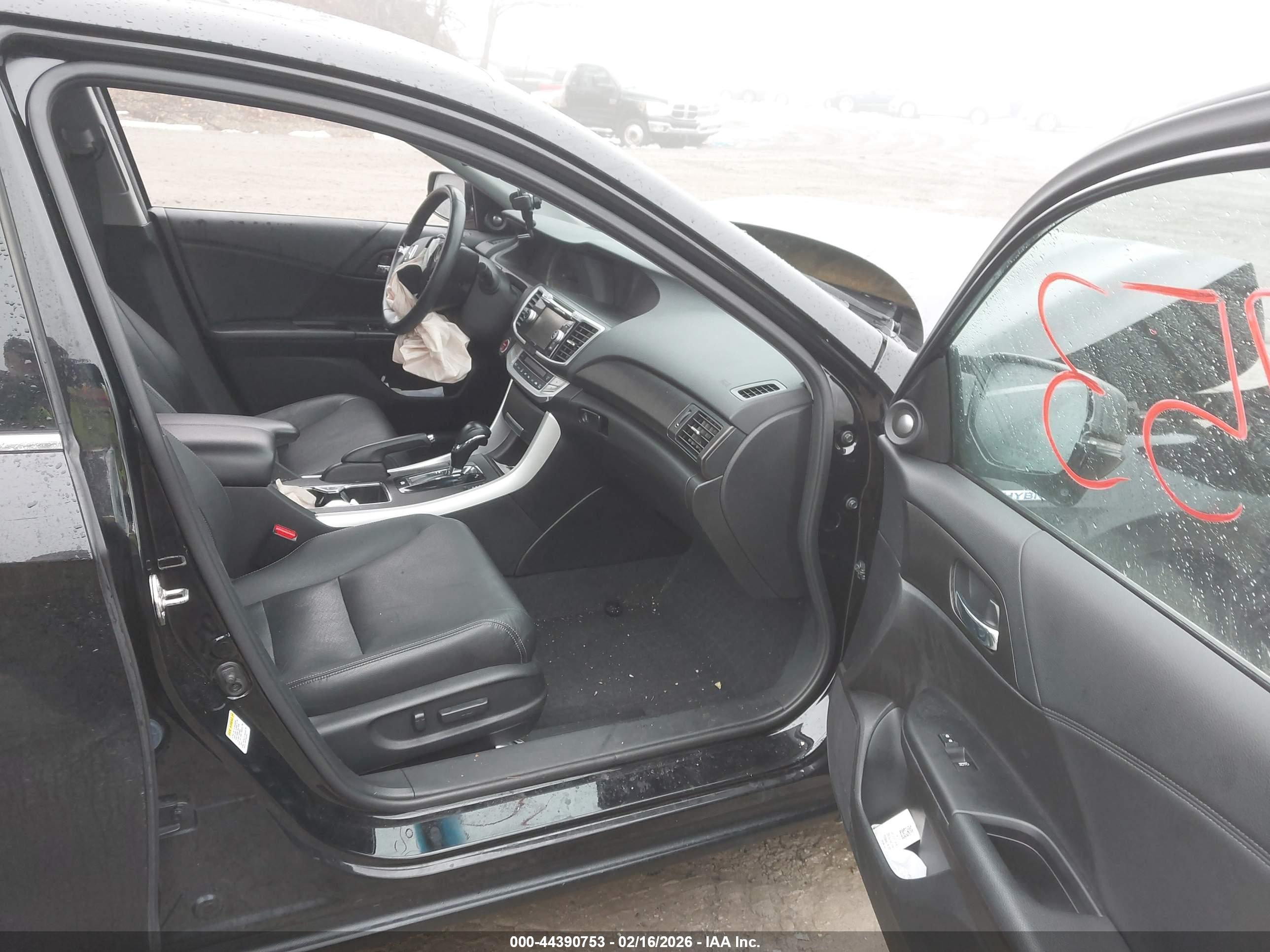 HONDA ACCORD image 5