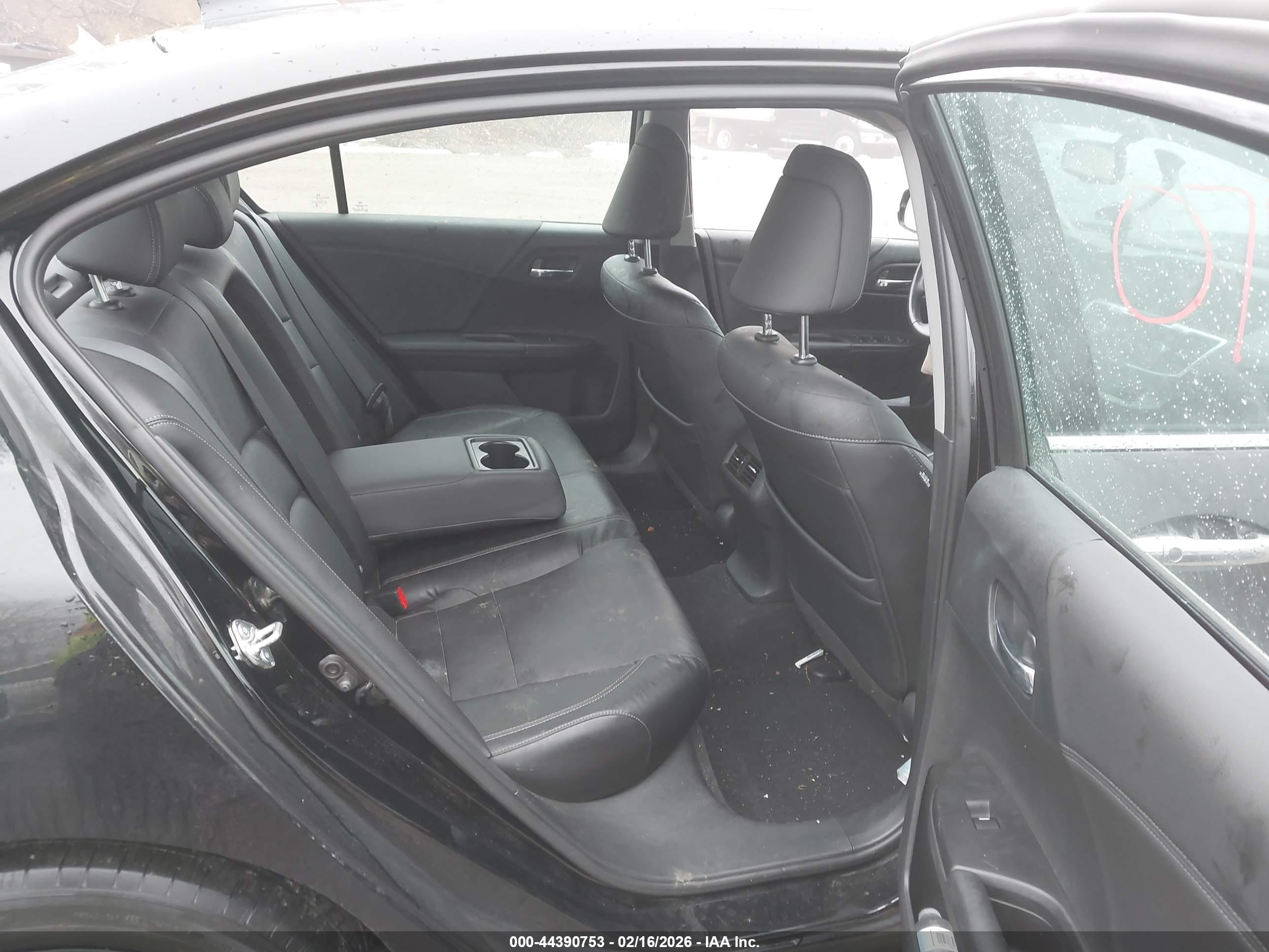 HONDA ACCORD image 8