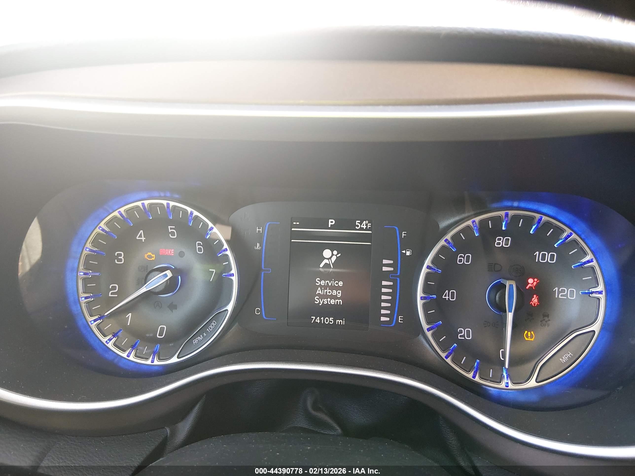 CHRYSLER PACIFICA image 7
