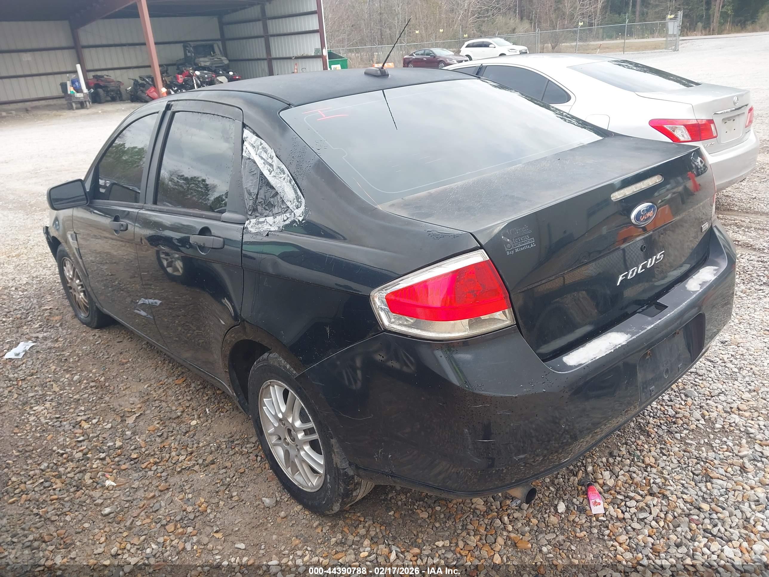FORD FOCUS image 3