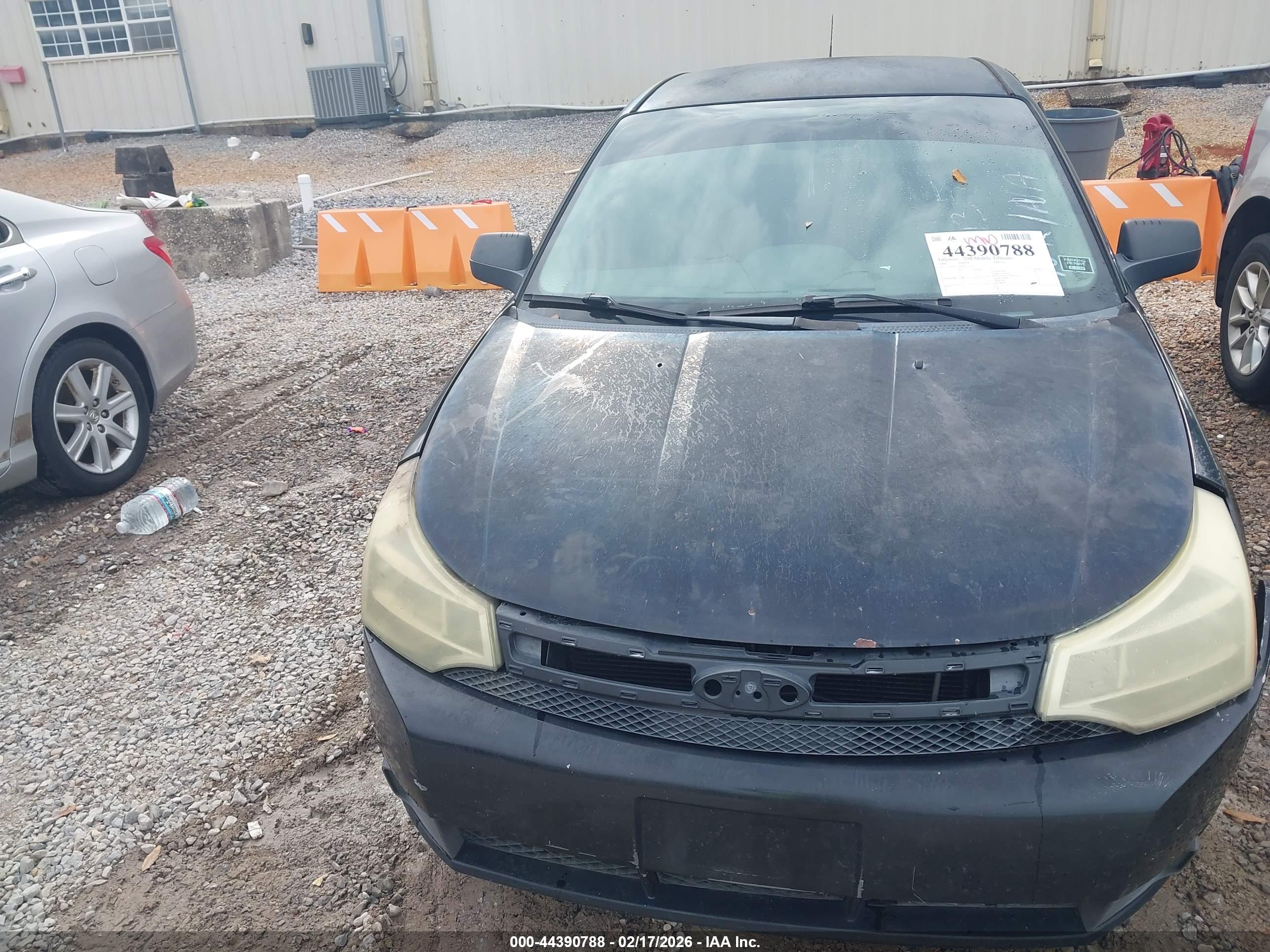 FORD FOCUS image 6