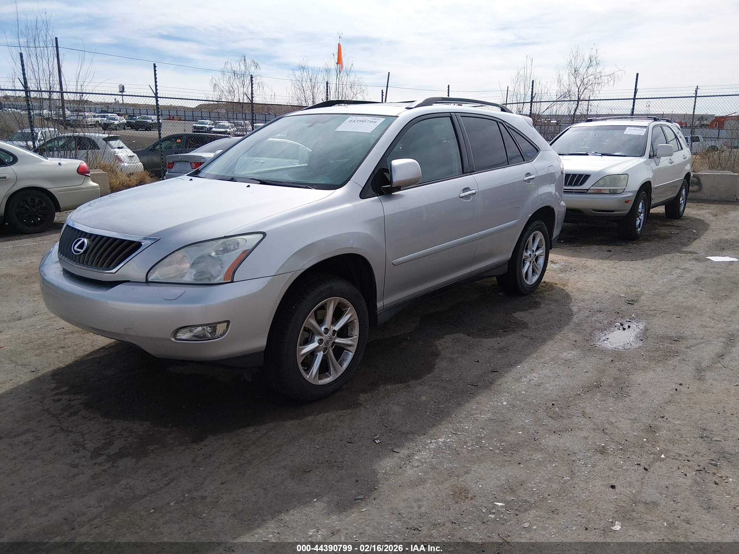 LEXUS RX image 2
