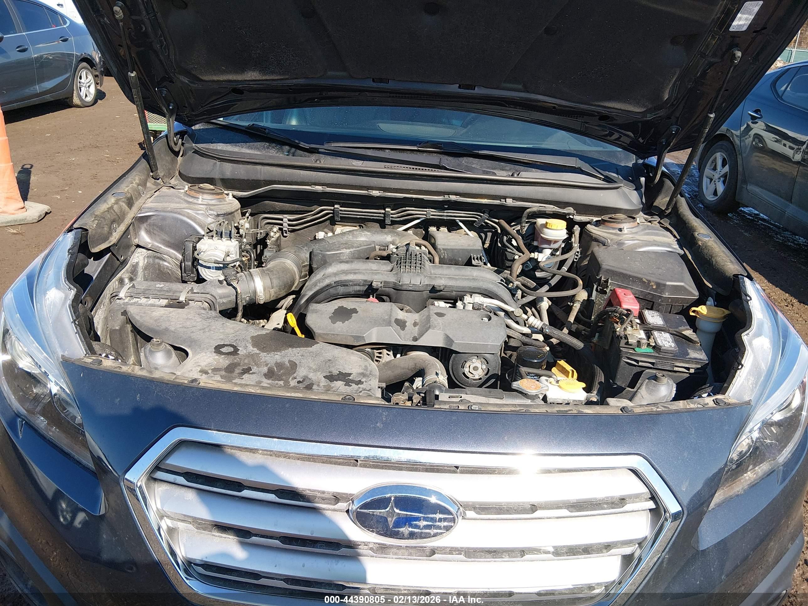 SUBARU OUTBACK image 10