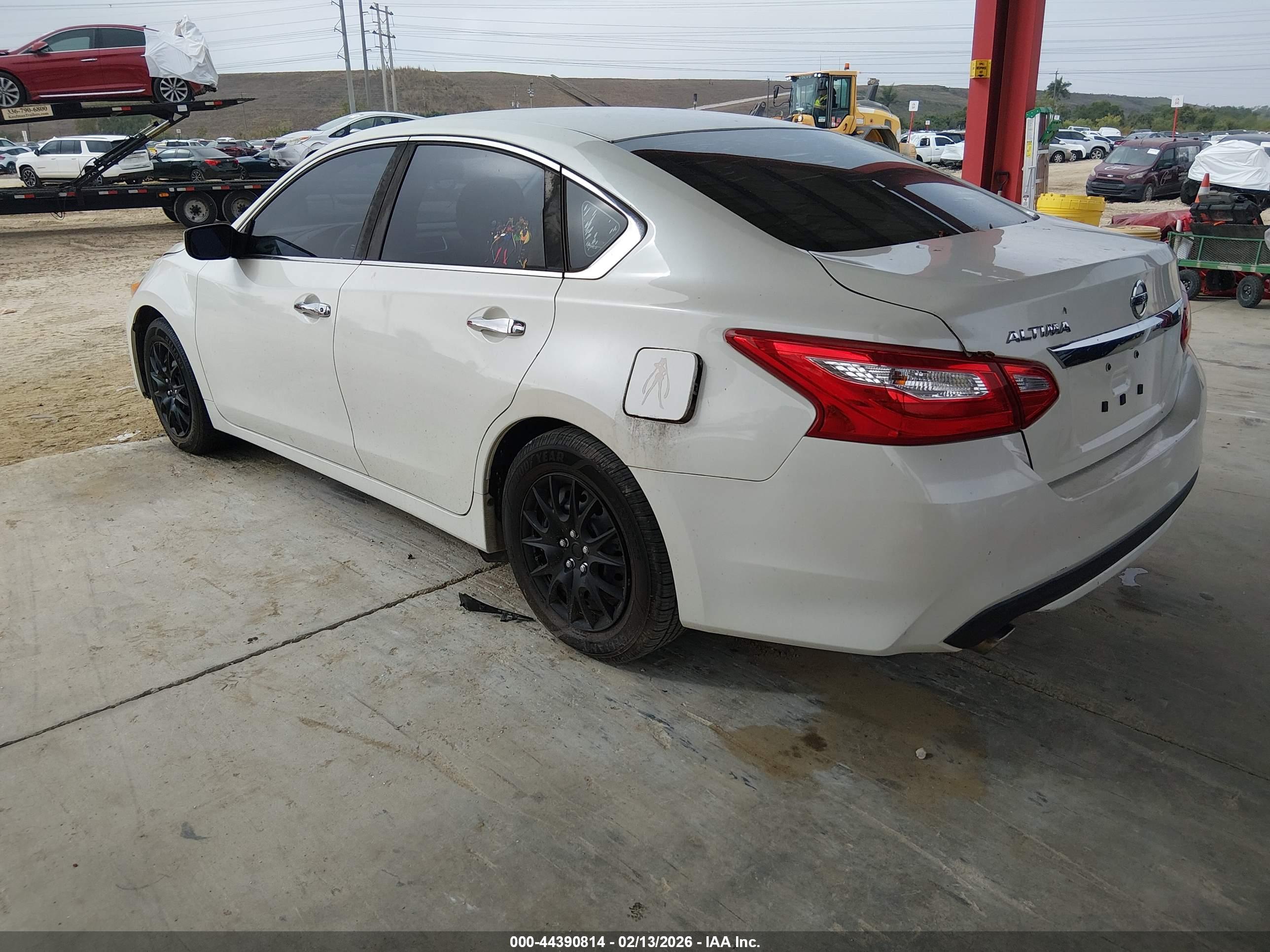 NISSAN ALTIMA image 3