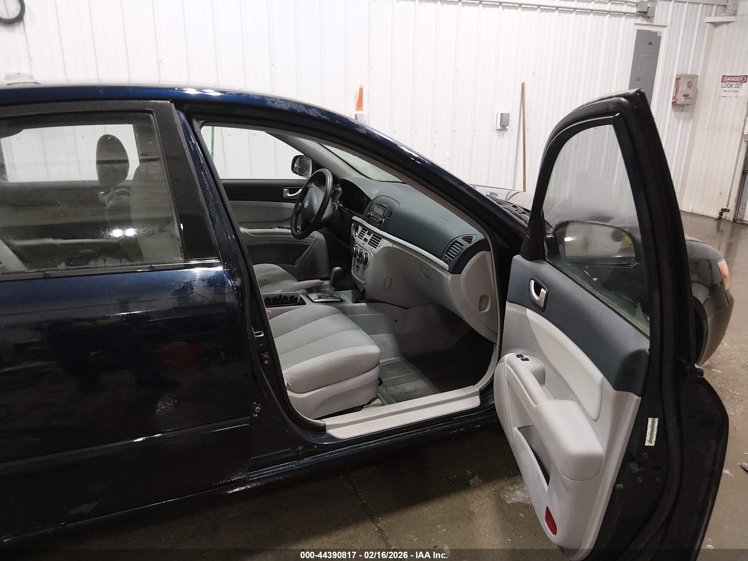 HYUNDAI SONATA image 5