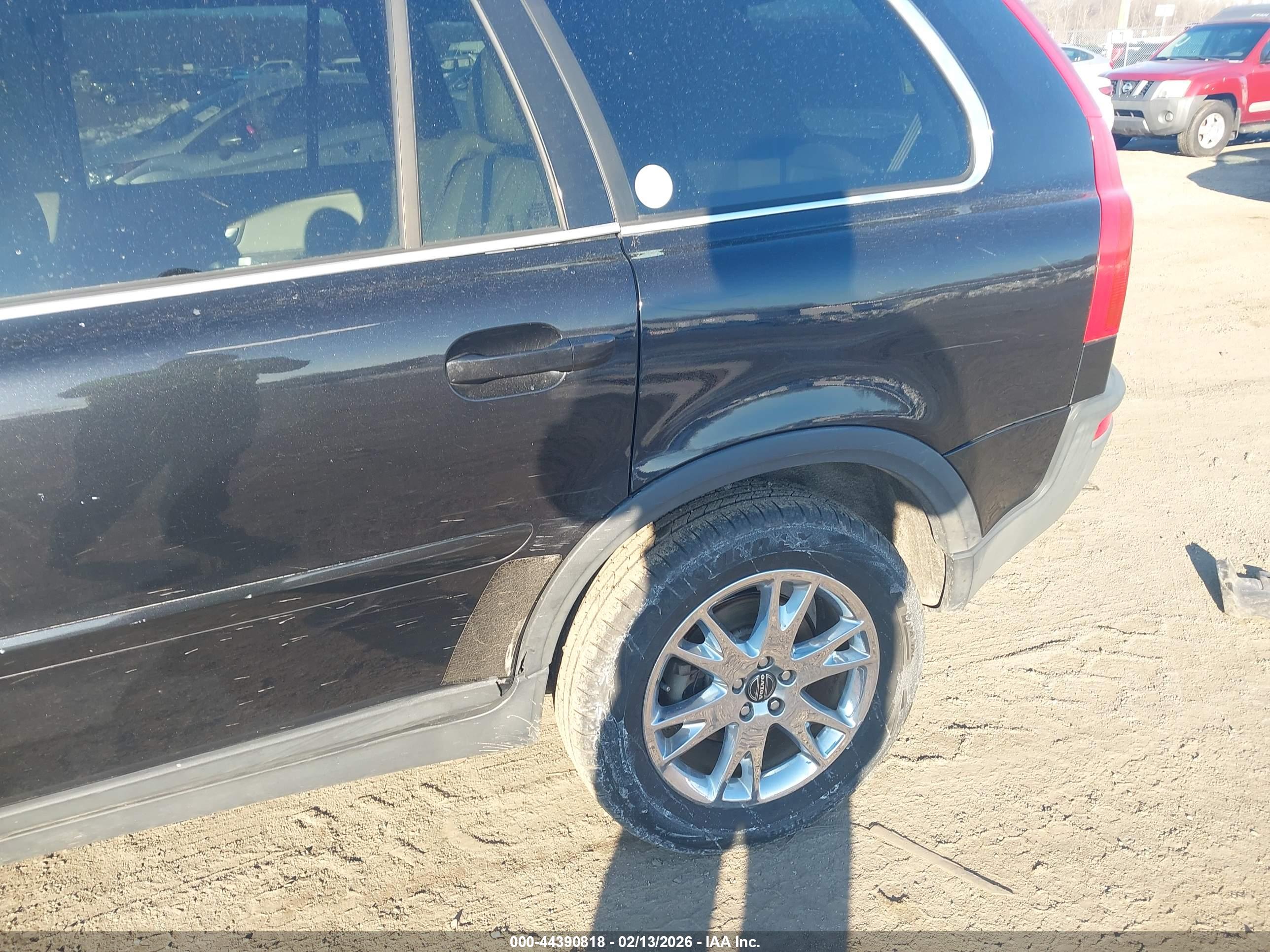 VOLVO XC90 image 6
