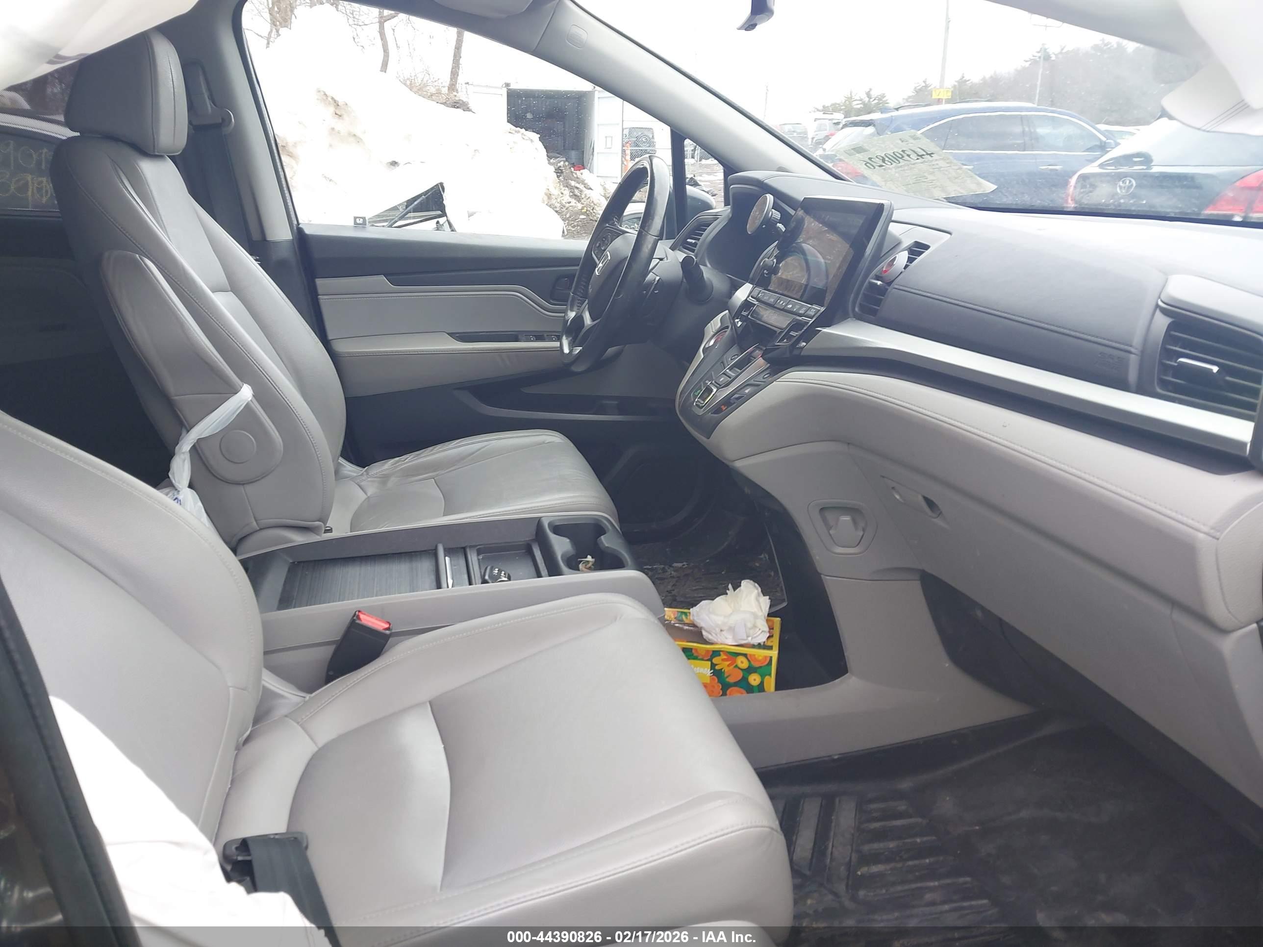 HONDA ODYSSEY image 5