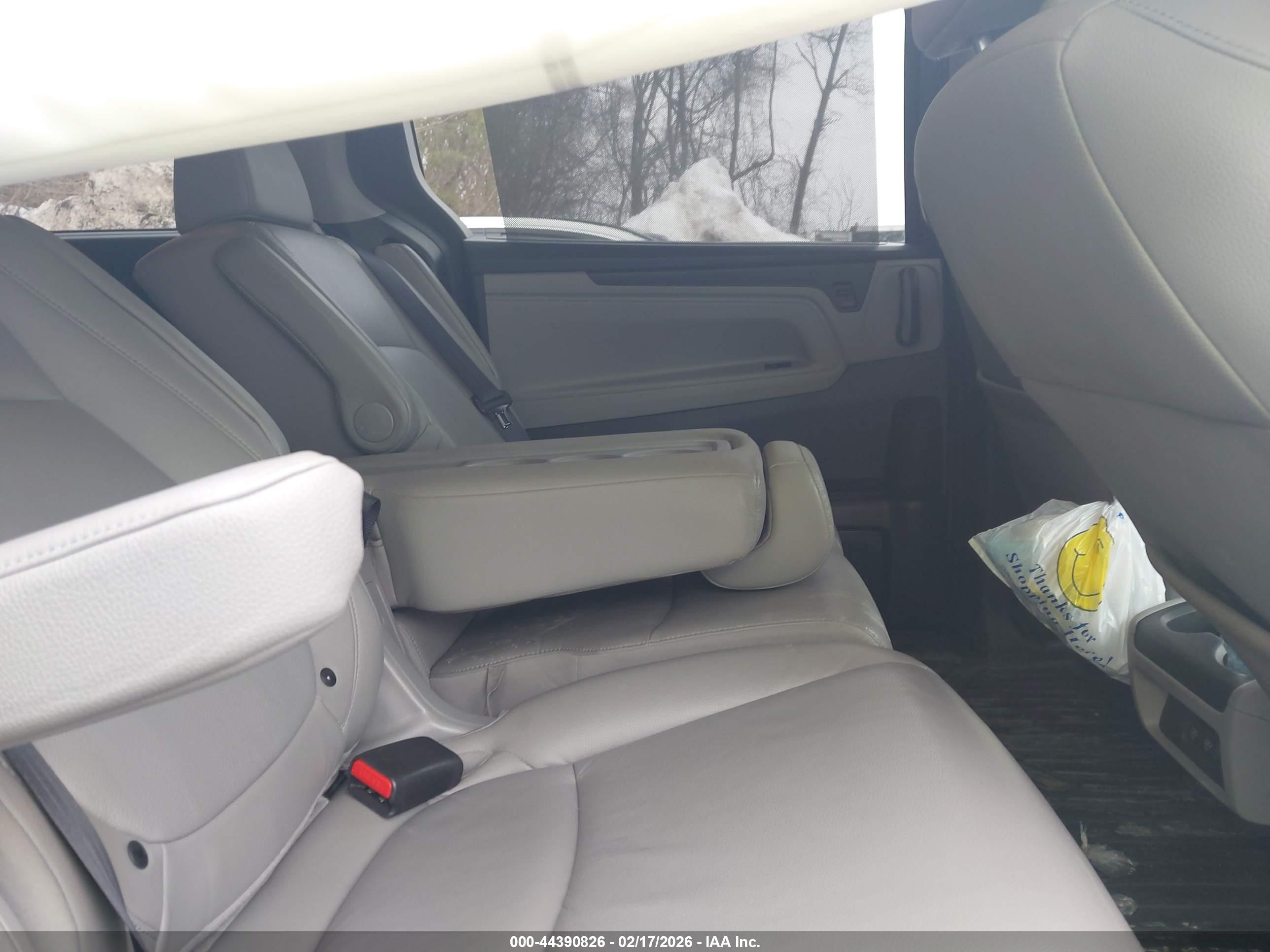 HONDA ODYSSEY image 8