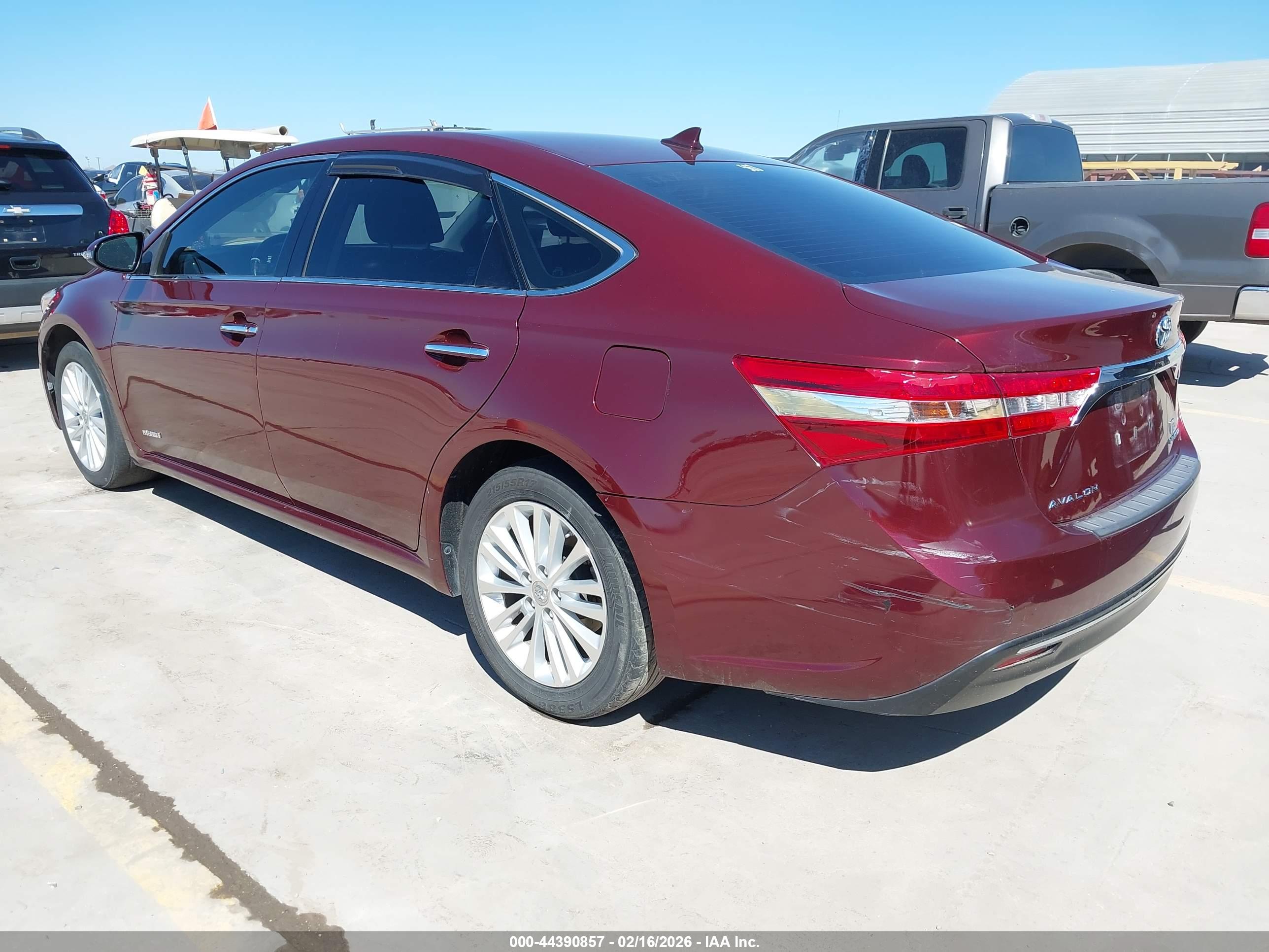 TOYOTA AVALON image 3