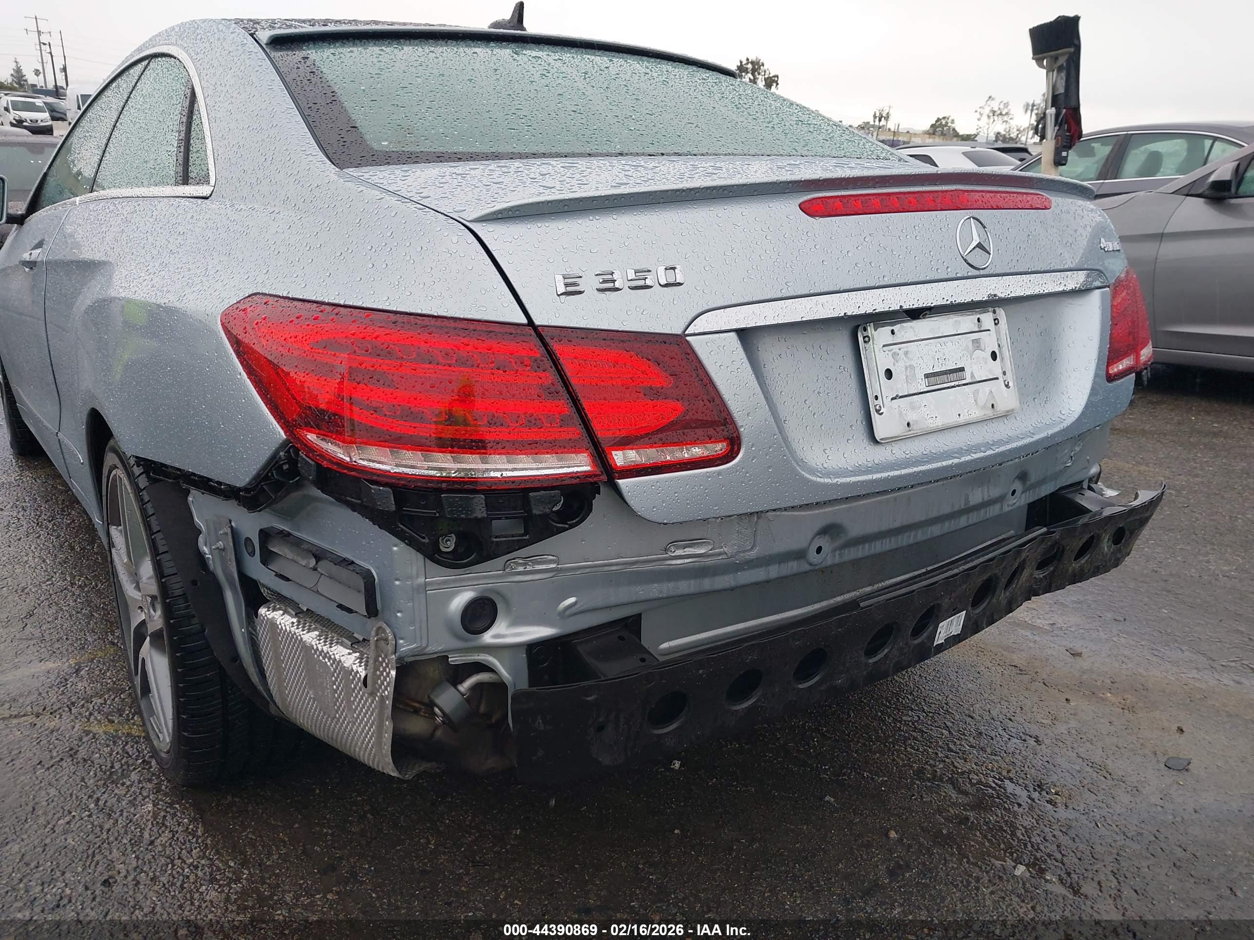 MERCEDES-BENZ E image 6