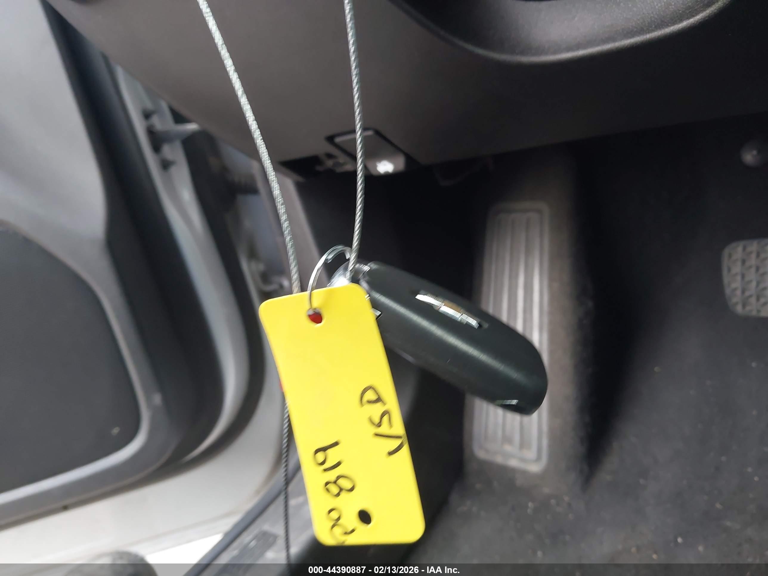 CHEVROLET EQUINOX image 11