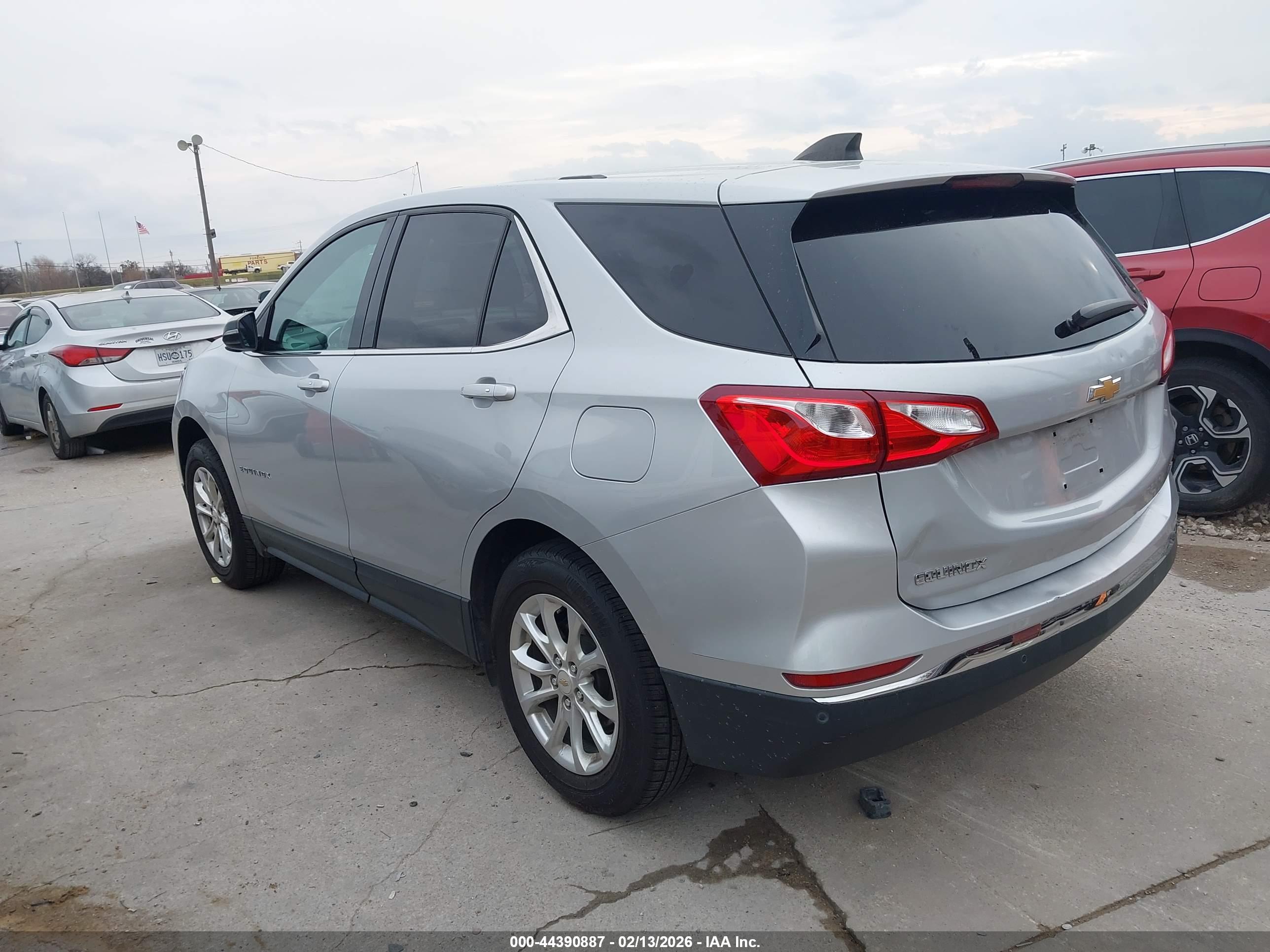 CHEVROLET EQUINOX image 3
