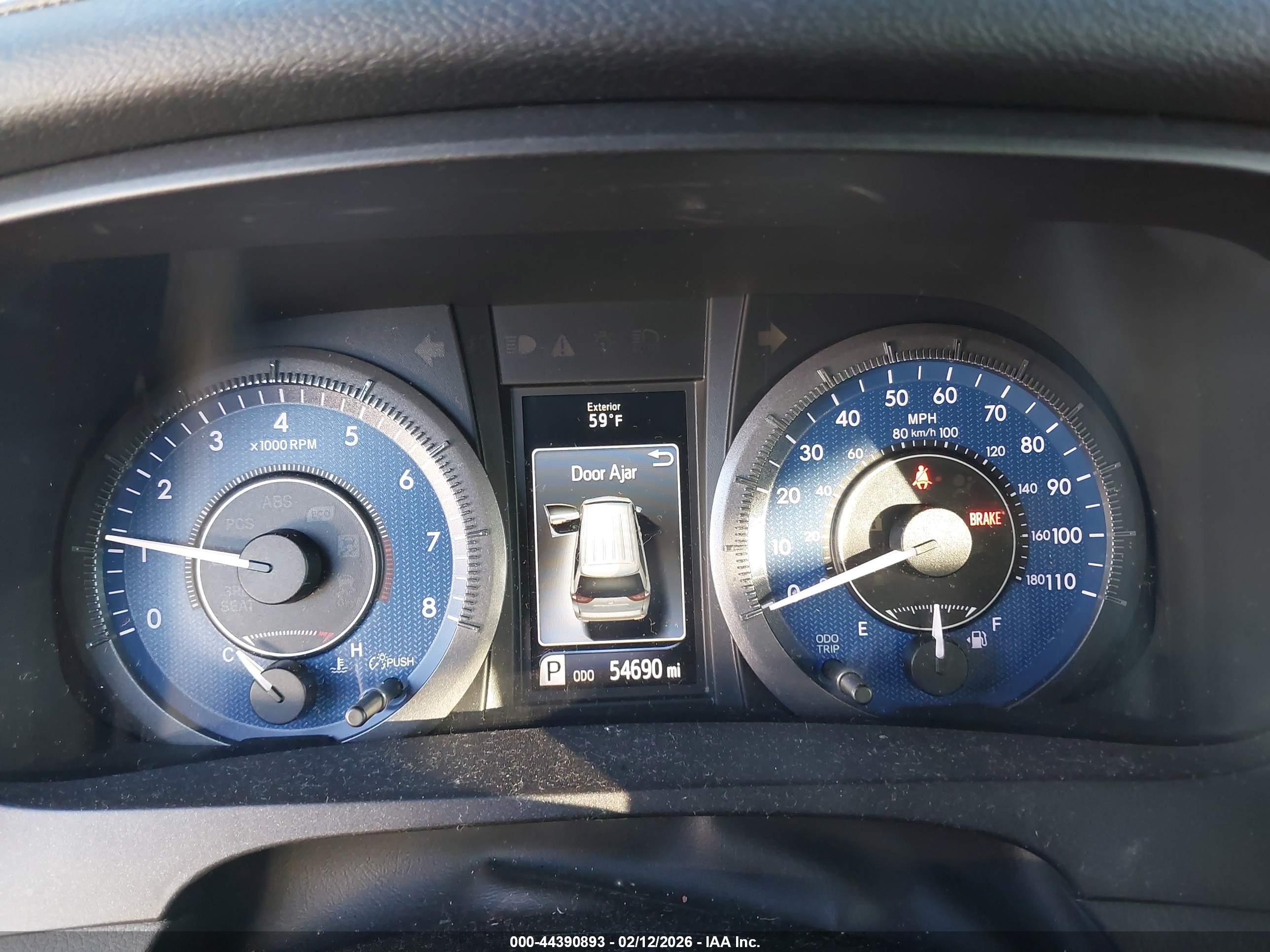 TOYOTA SIENNA image 7