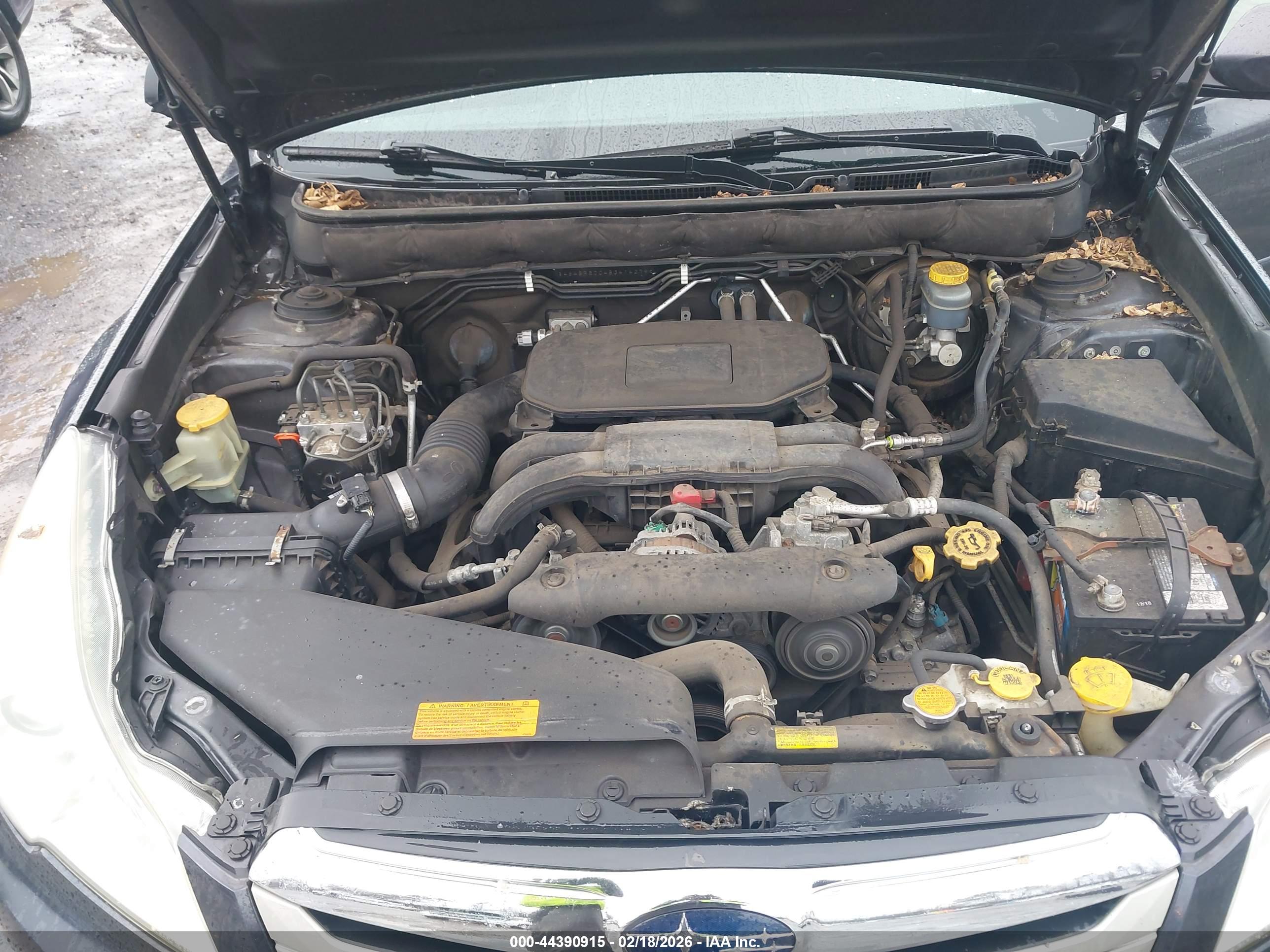 SUBARU OUTBACK image 10
