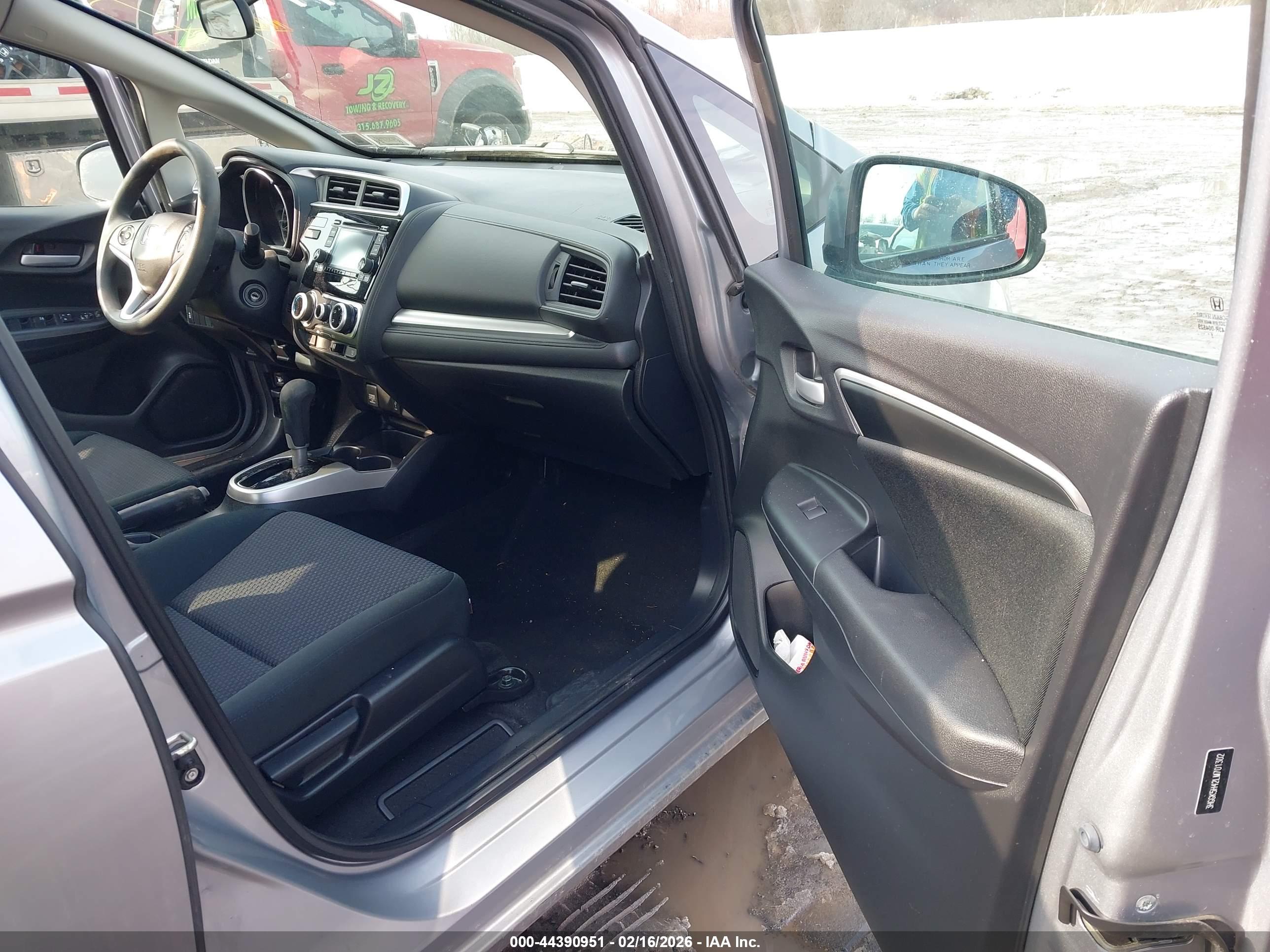 HONDA FIT image 5