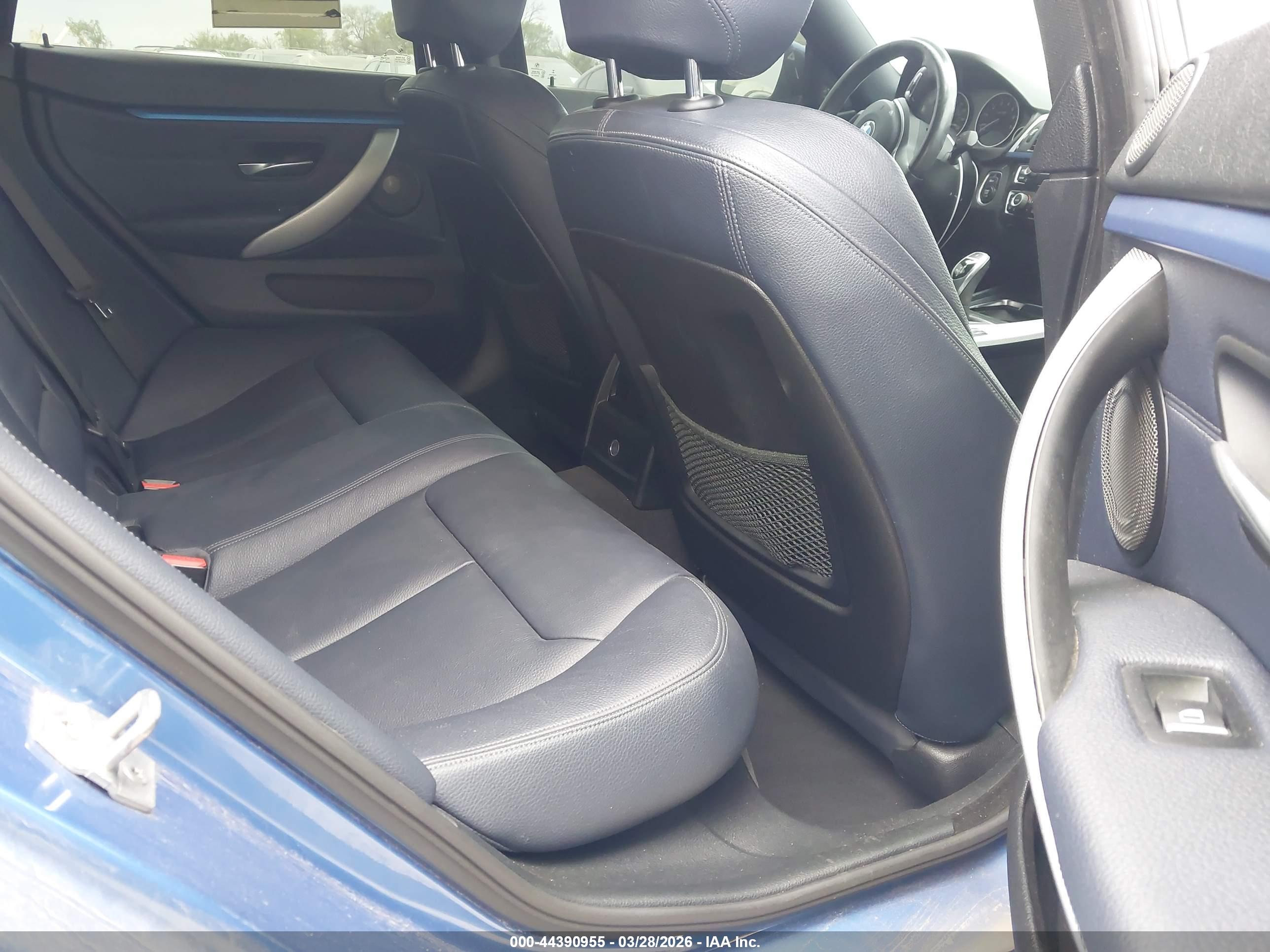 BMW 440I image 8